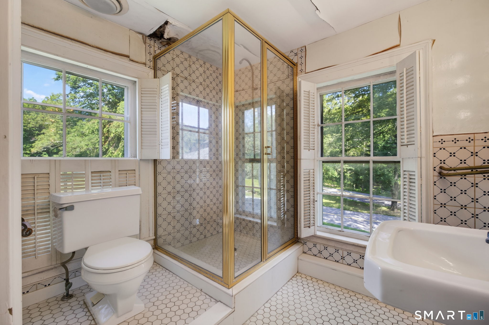 2 Rowland Road Property Photo 25