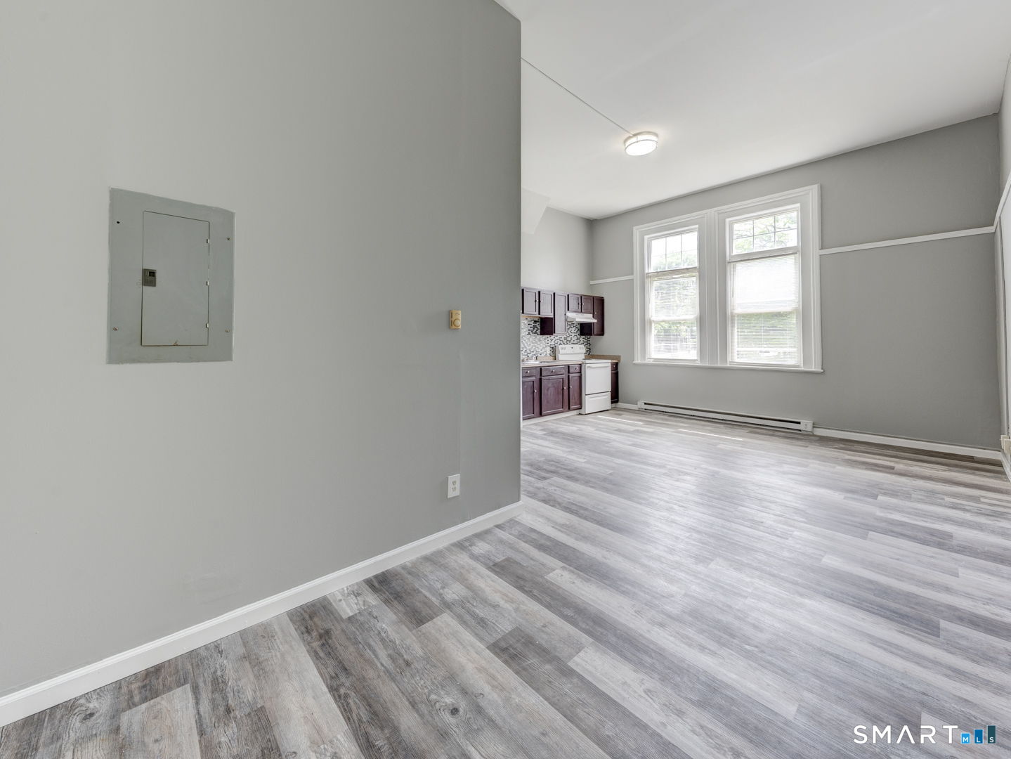 111 Franklin 102 Square Property Photo 8