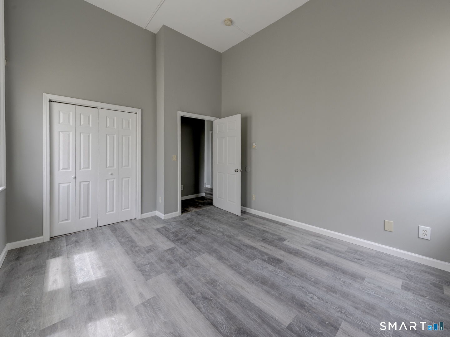 111 Franklin 102 Square Property Photo 10