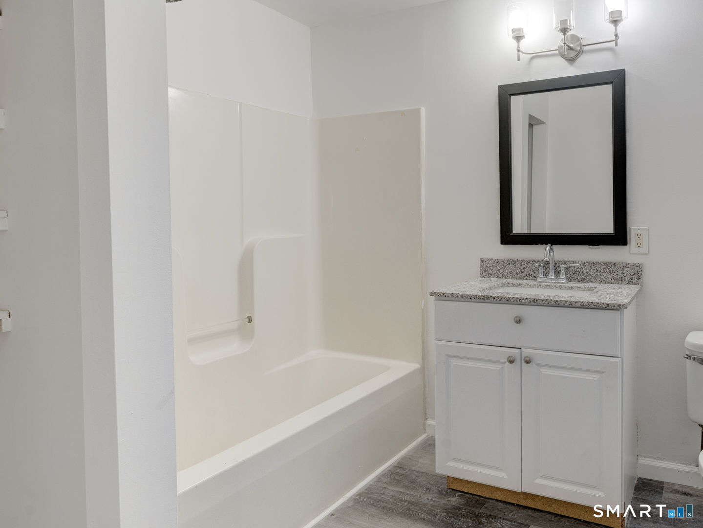 111 Franklin 102 Square Property Photo 15
