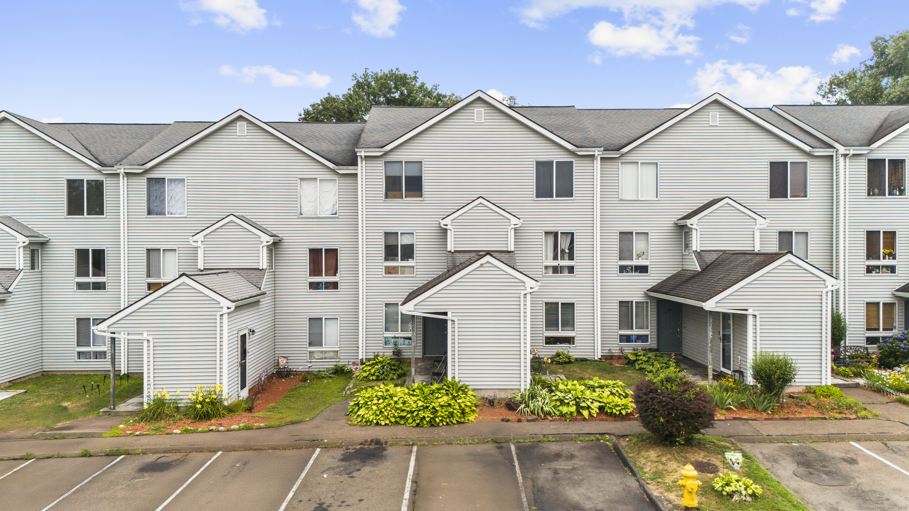 1423 Quinnipiac 108 Avenue Property Photo 3