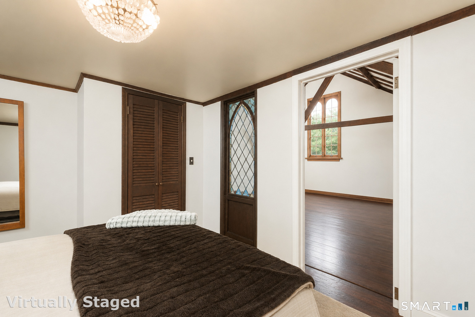 32 West Avenue Property Photo 14