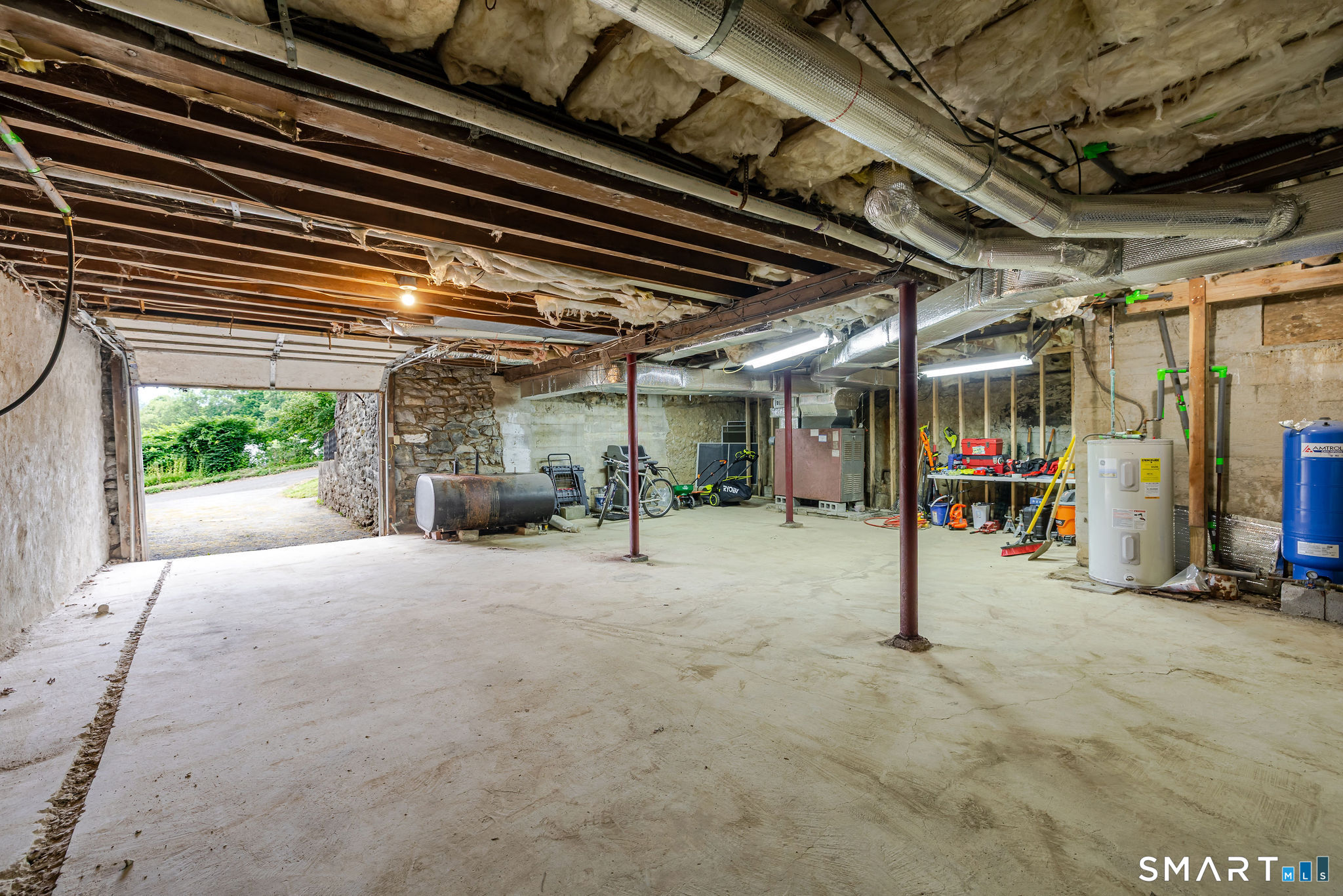 19 Calverton Drive Property Photo 23