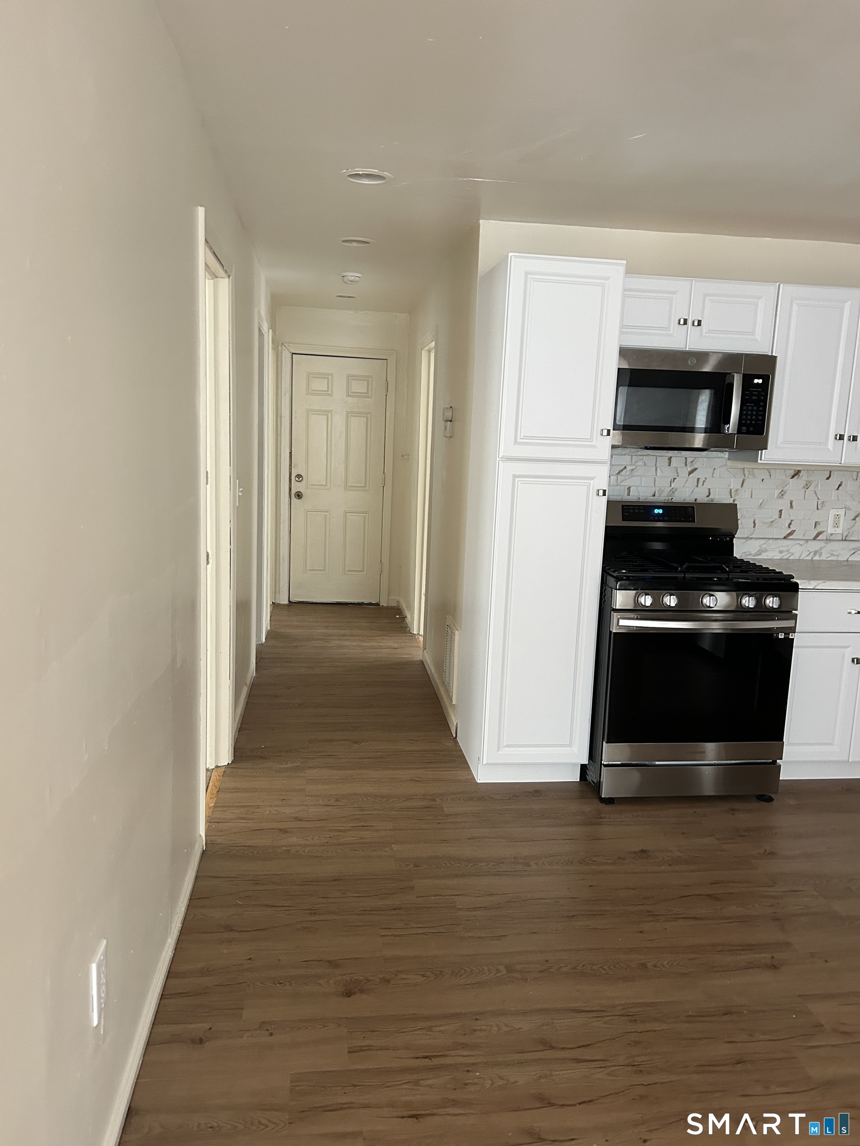 161 Thompson Street Property Photo 2