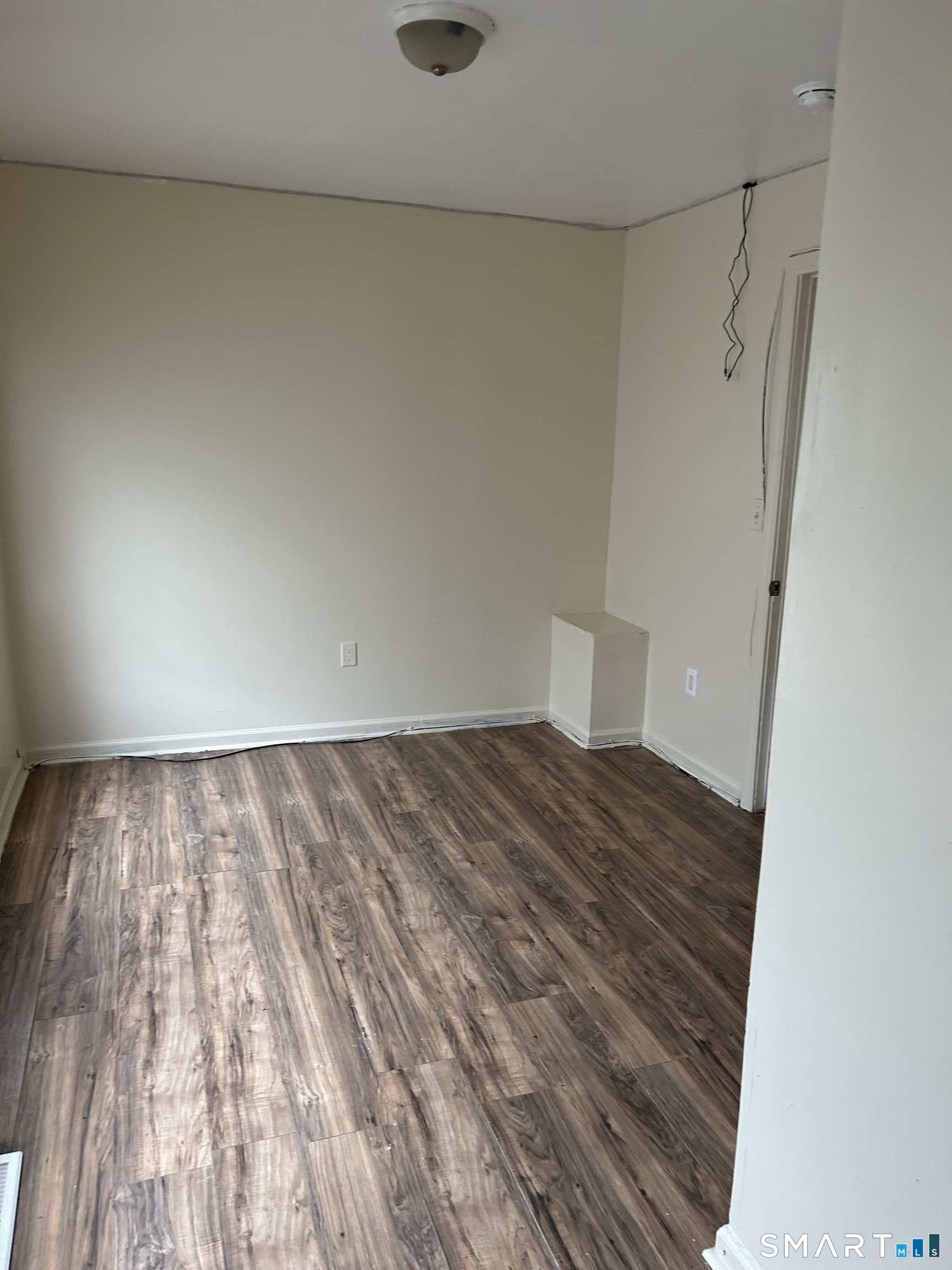 161 Thompson Street Property Photo 6
