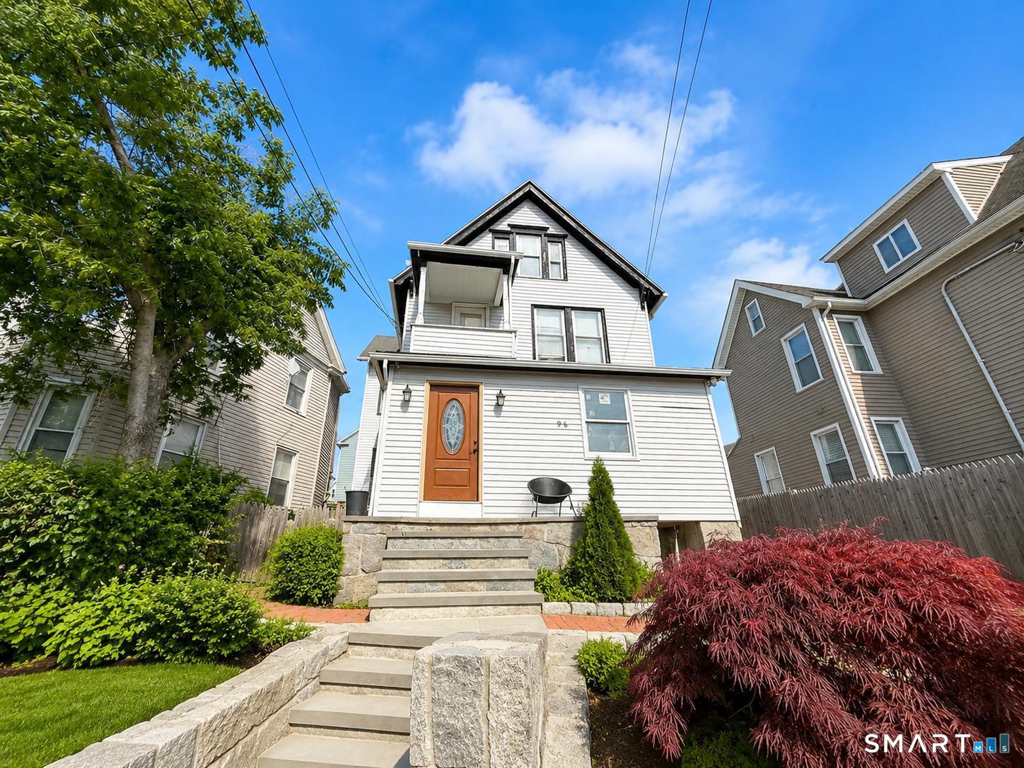98 Huntington Road Property Photo 1