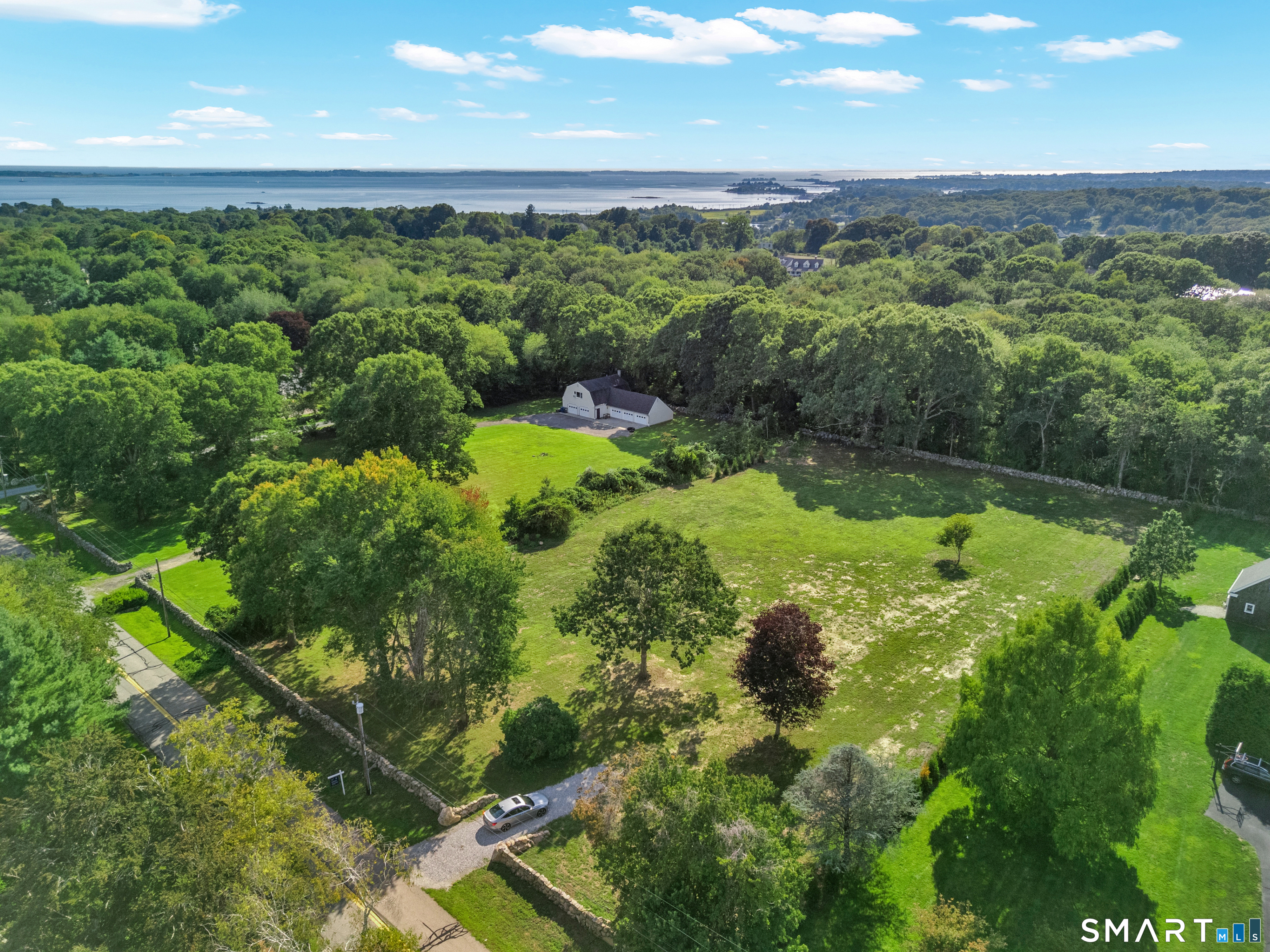 59 Montauk Avenue Property Photo 8