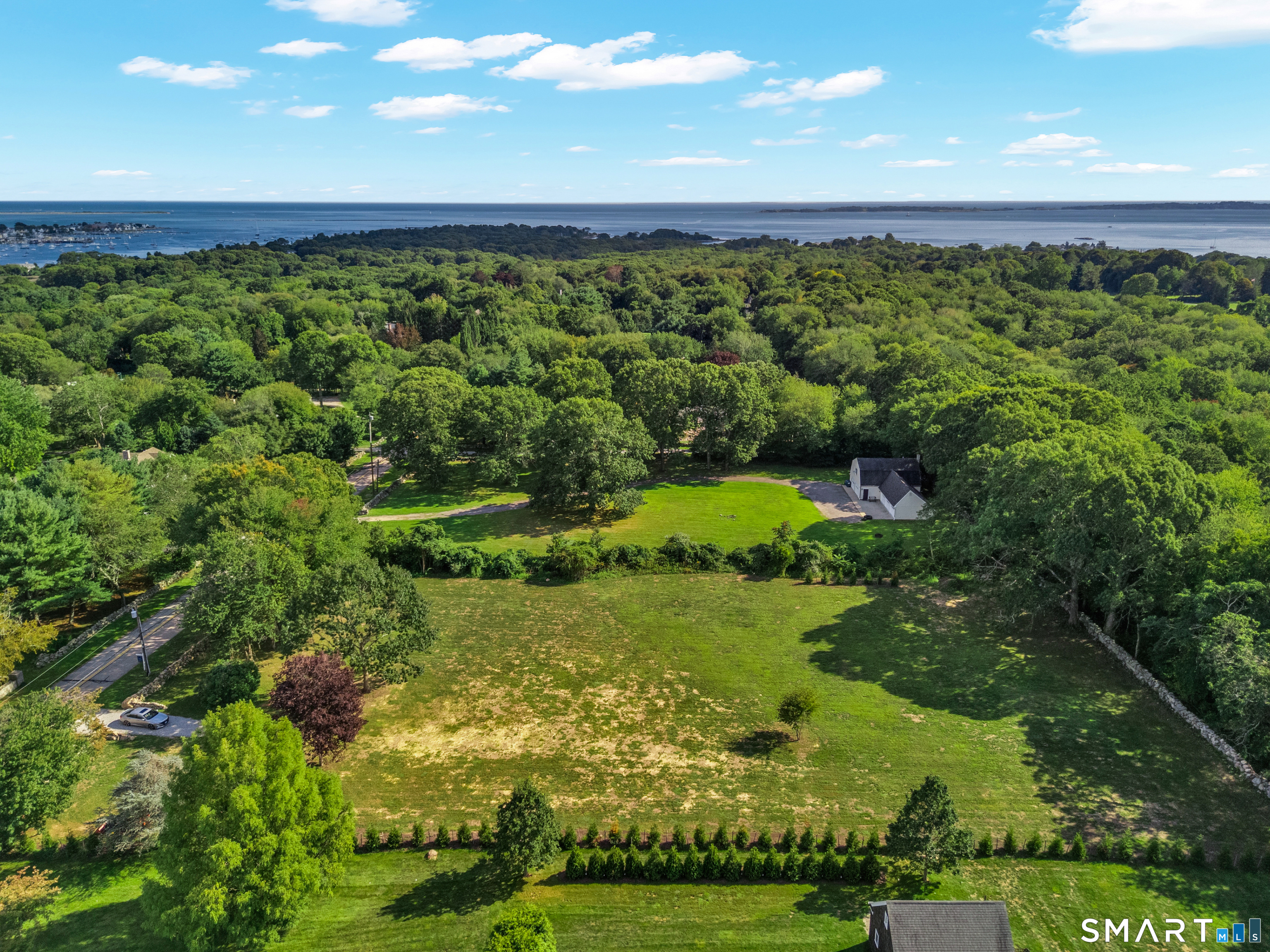 59 Montauk Avenue Property Photo 9