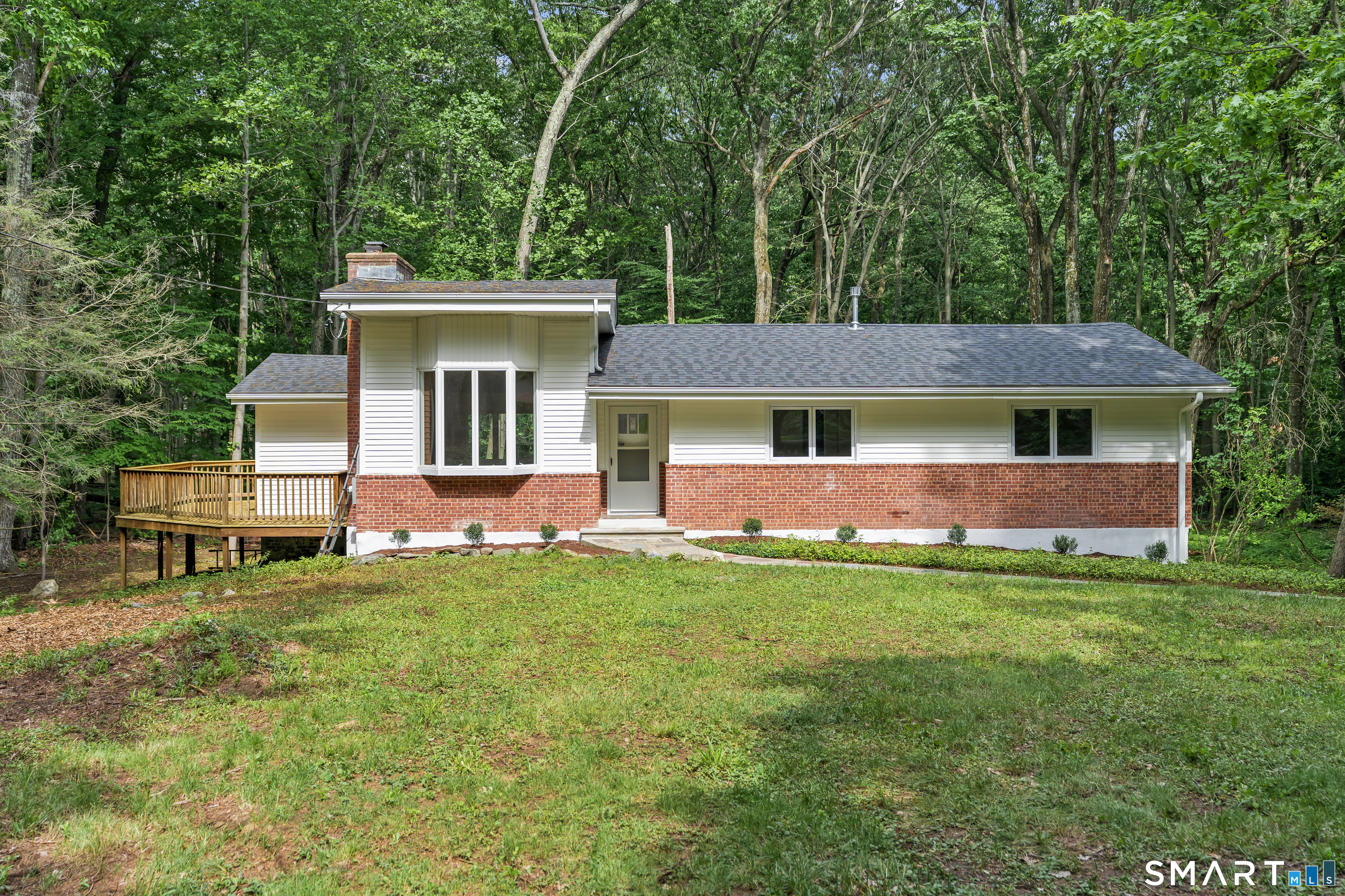 19 Fawn Drive Property Photo 1