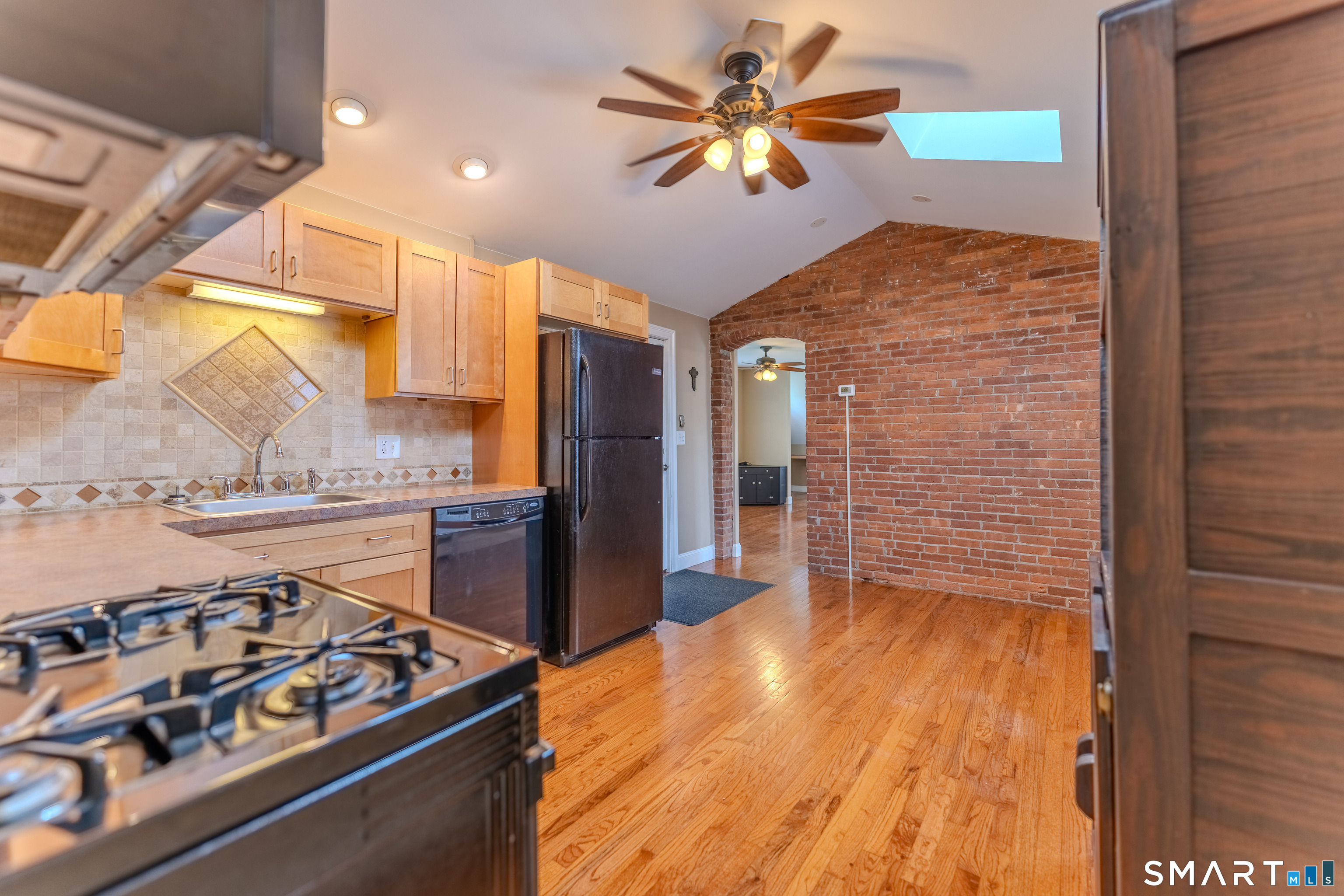 31 Suffield Street Property Photo 3