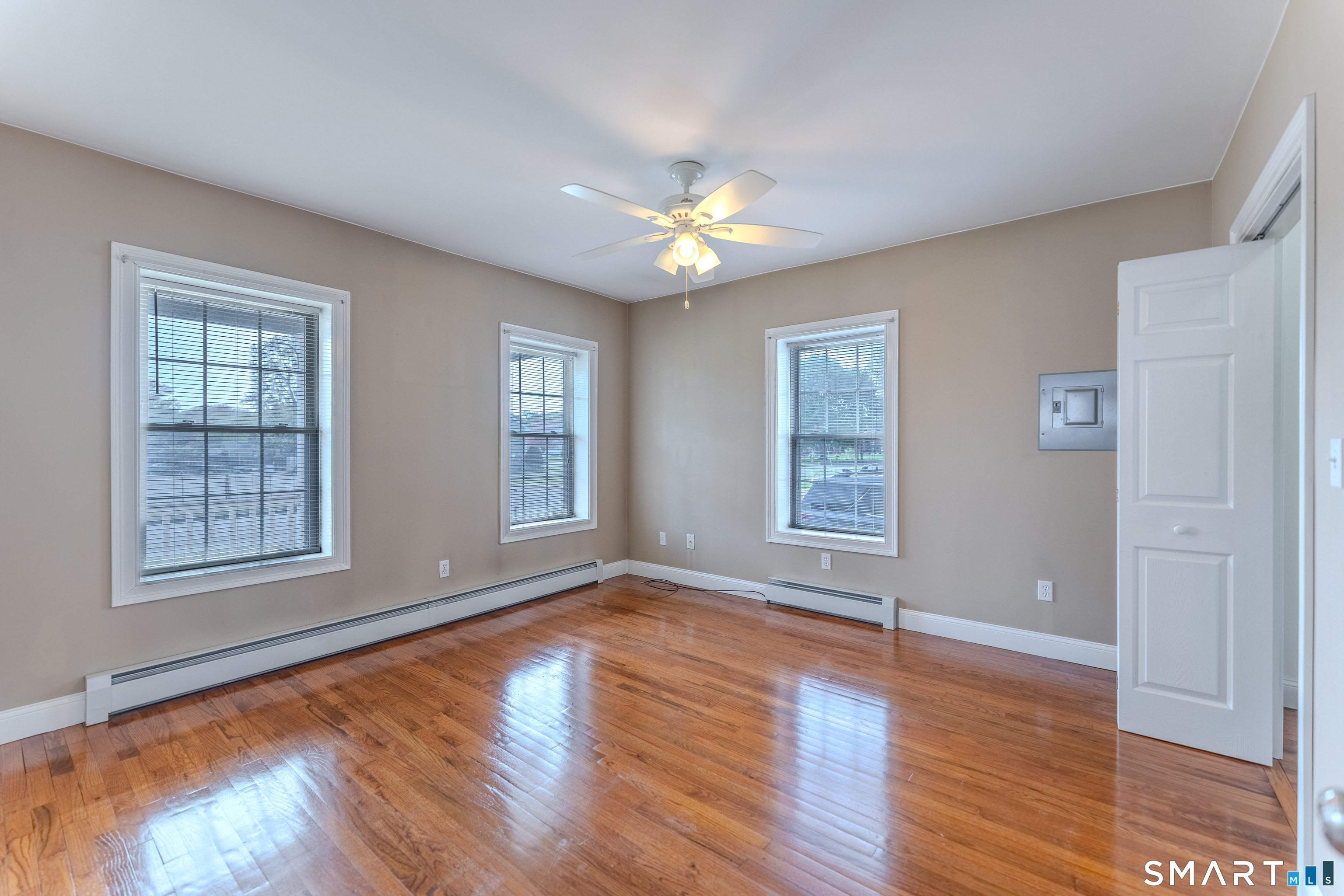 31 Suffield Street Property Photo 14