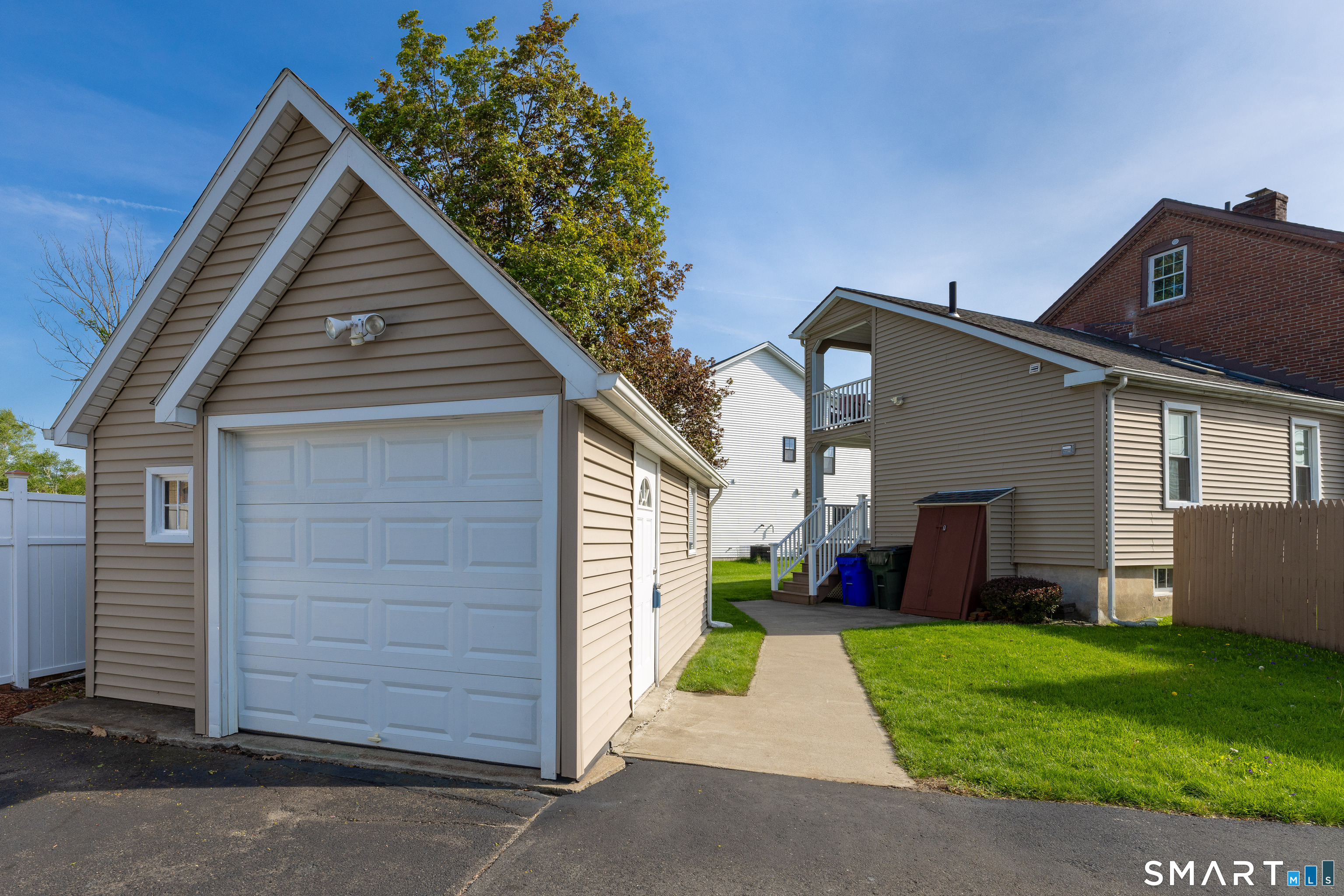 31 Suffield Street Property Photo 29