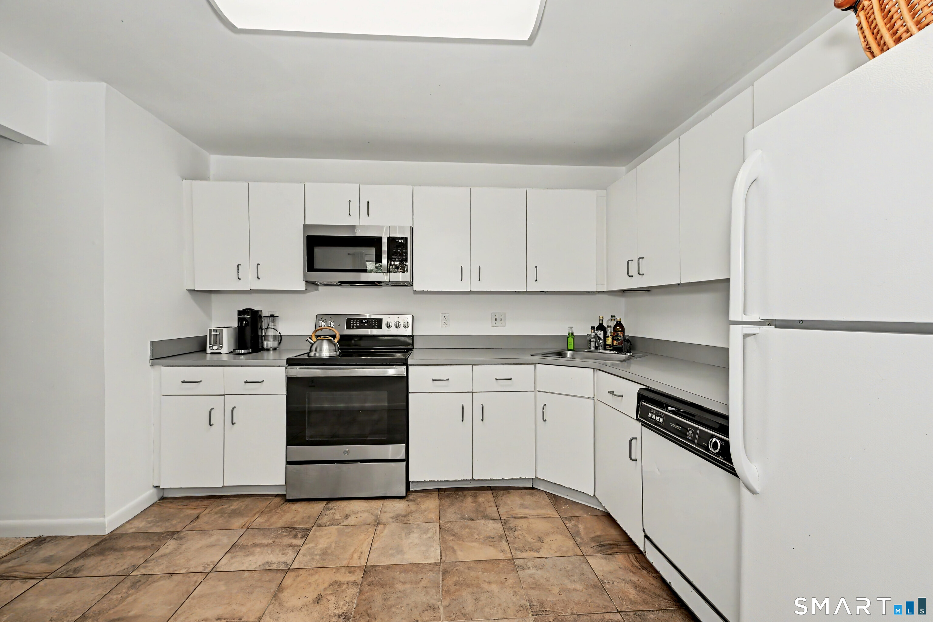 97 Richards F15 Avenue Property Photo 19
