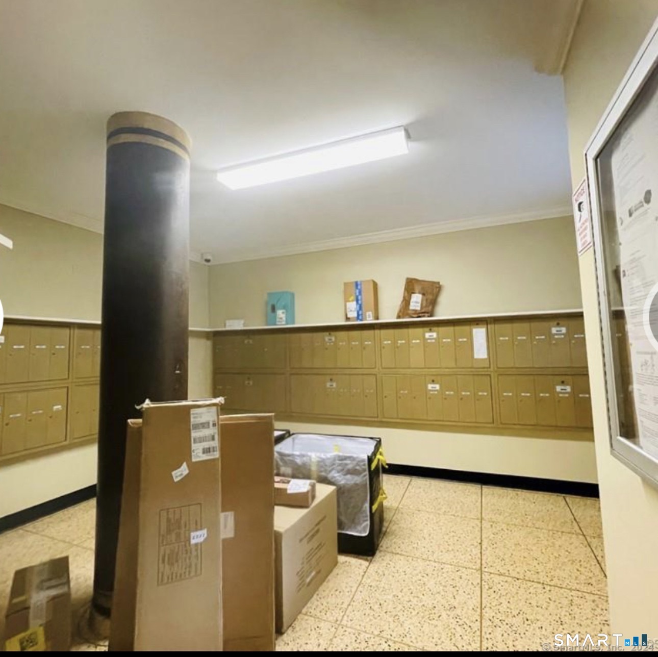 91 Strawberry Hill 425 Avenue Property Photo 17
