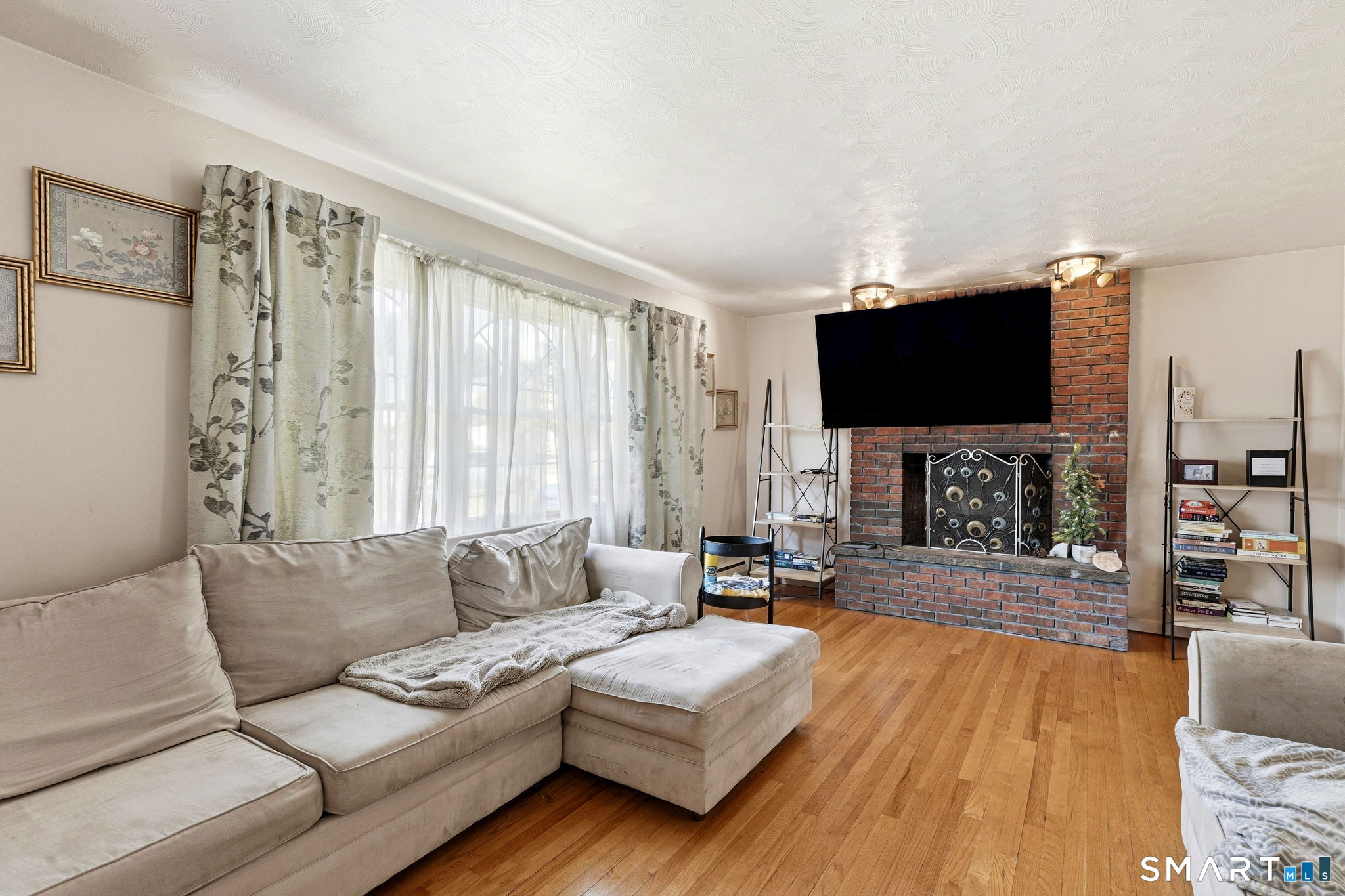150 Stratfield Place Property Photo 3