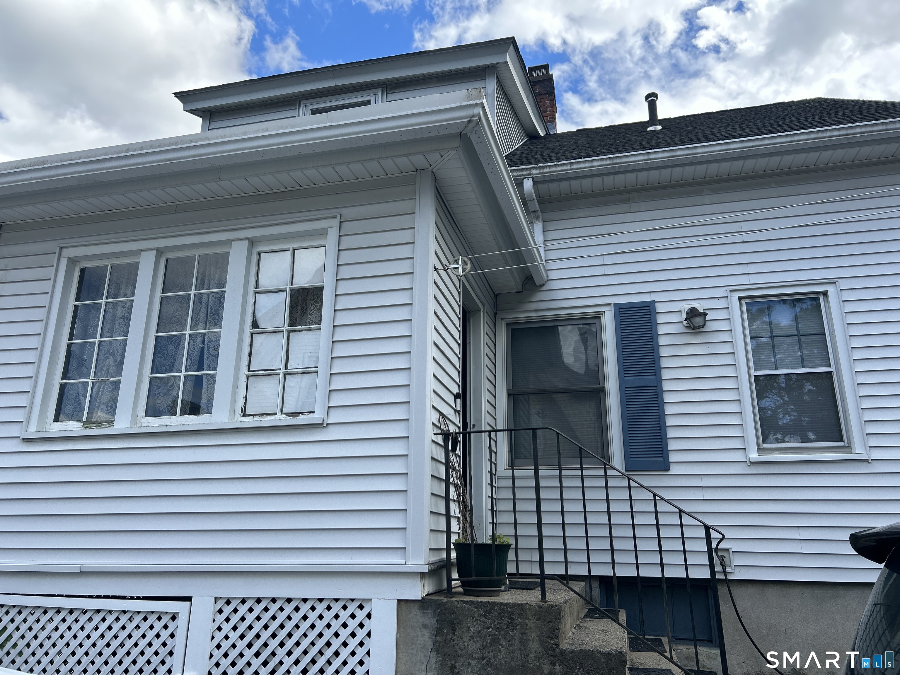 81 Robert Street Property Photo 3