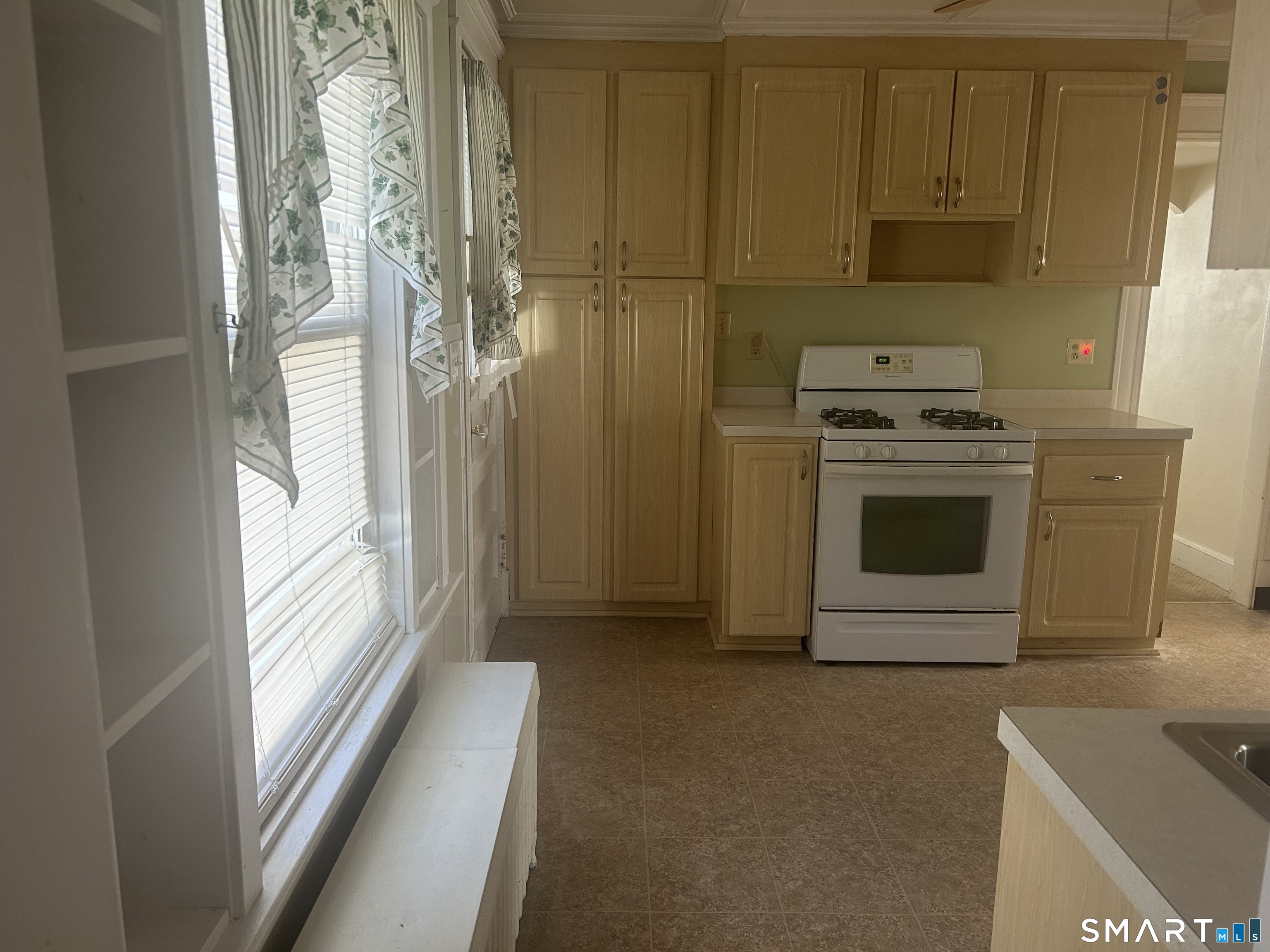 81 Robert Street Property Photo 11