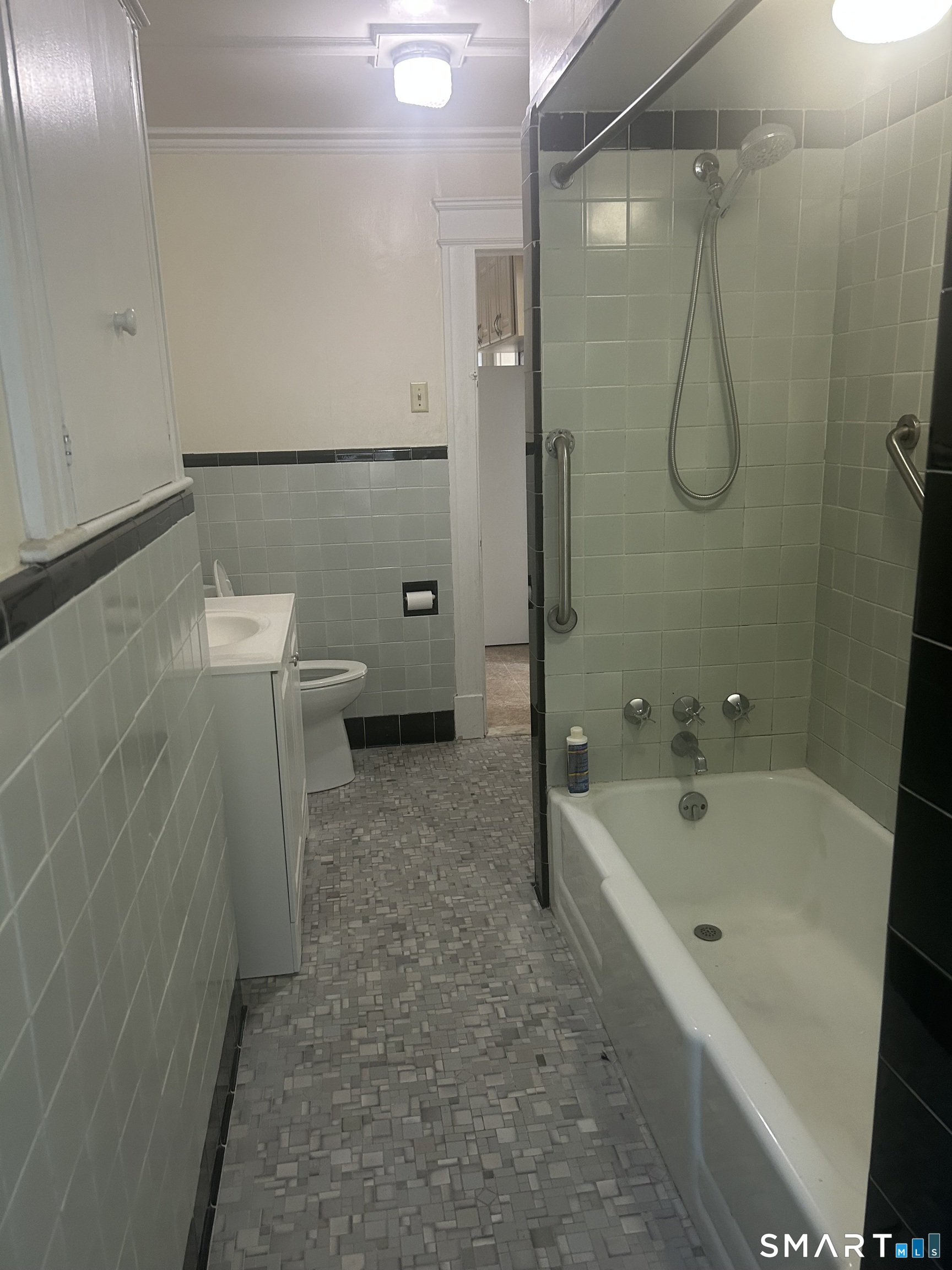 81 Robert Street Property Photo 24