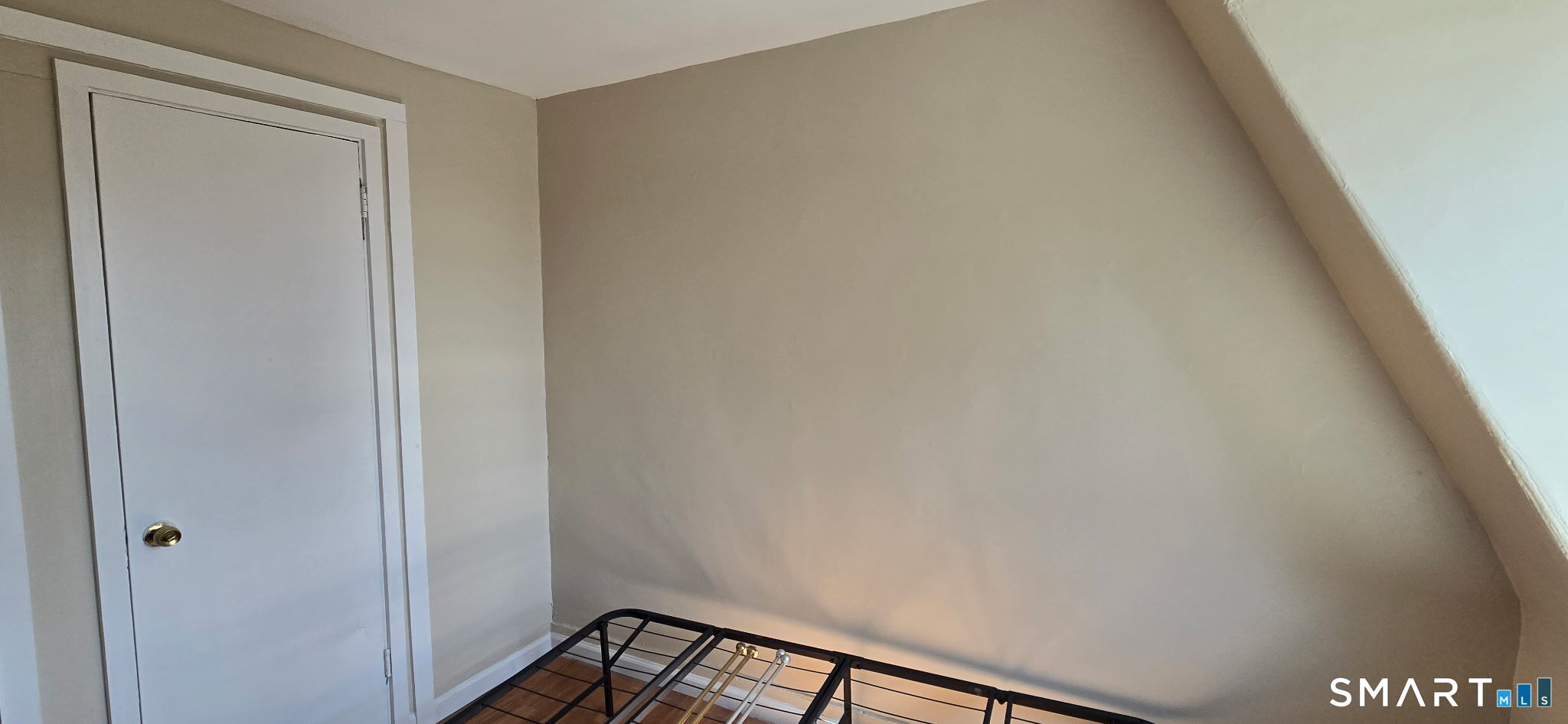 62-64 Capen Street Property Photo 9