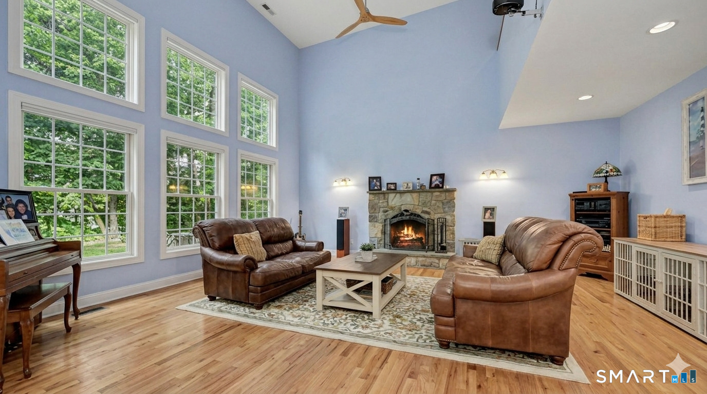 104 Franklin Road Property Photo 4
