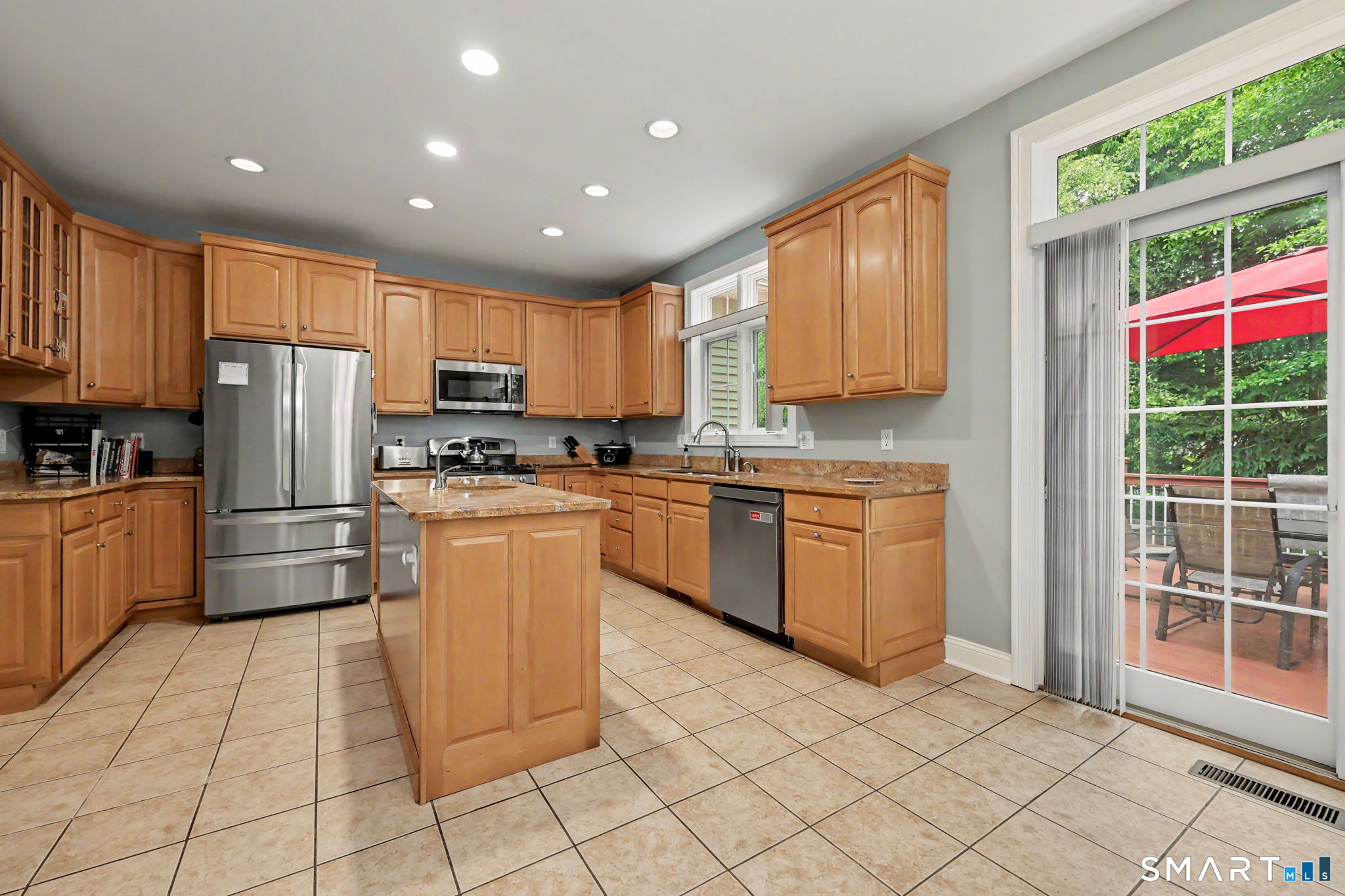 104 Franklin Road Property Photo 7