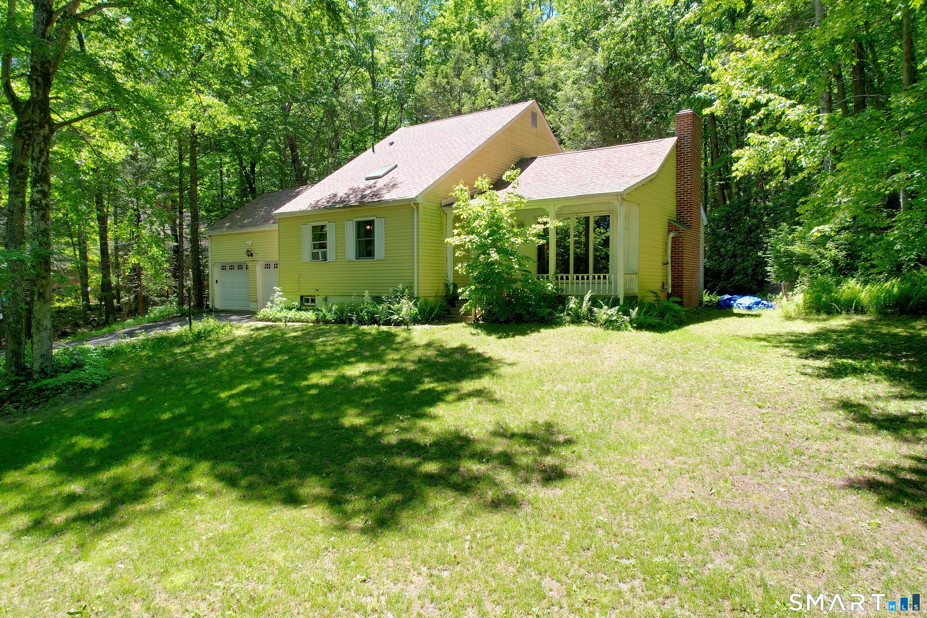 19 Bittersweet Lane Property Photo 1