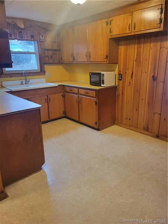 21 Rockwood 2 Avenue Property Photo 2