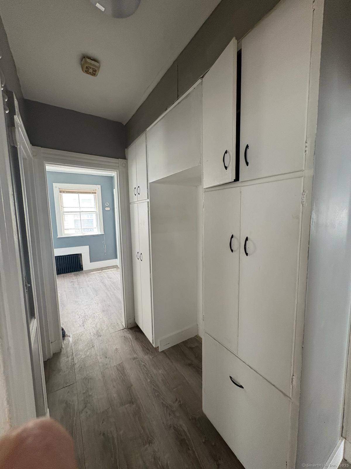 319 Sherman 1st Fl Avenue Property Photo 3