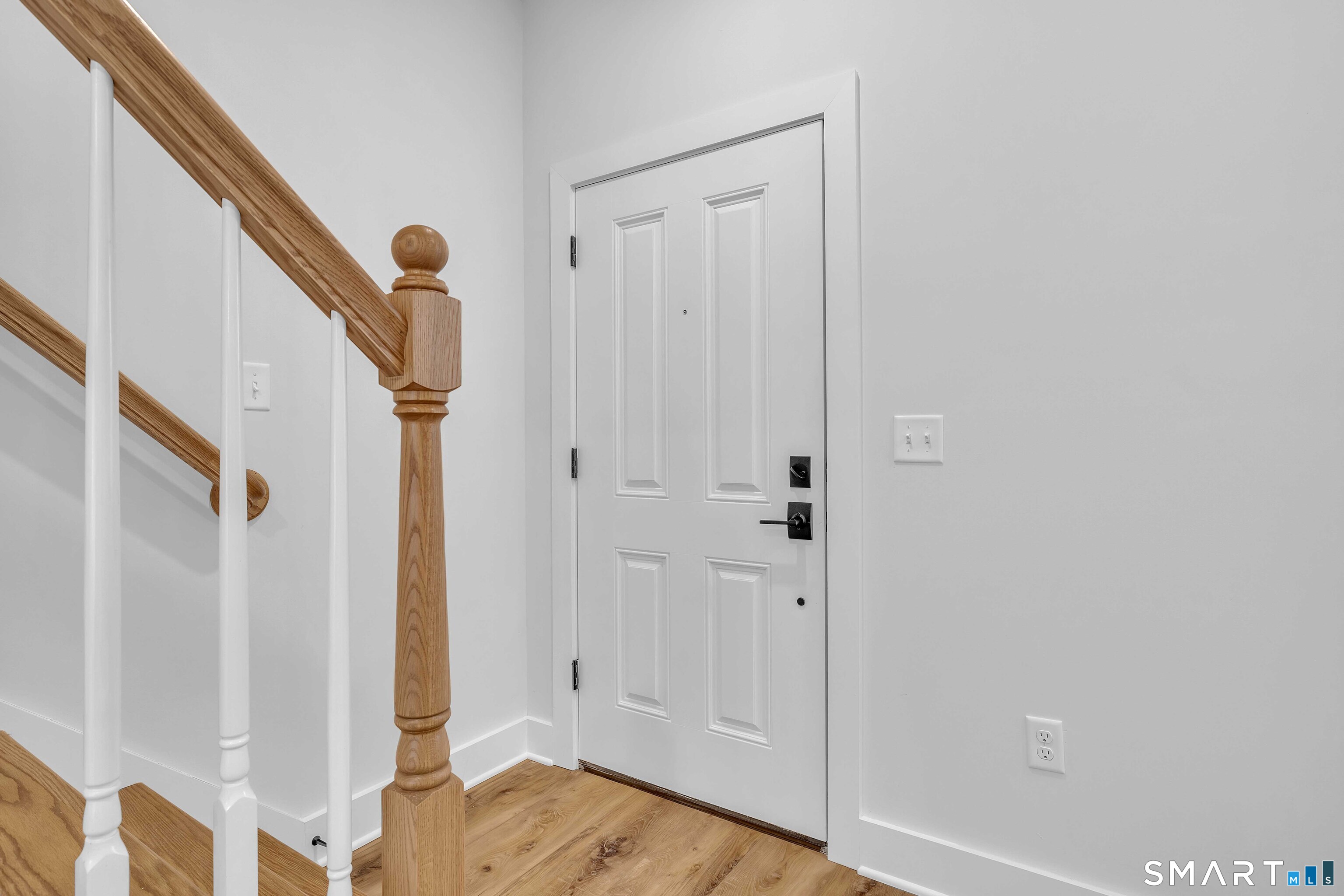 138 Boston Post 17 Road Property Photo 4