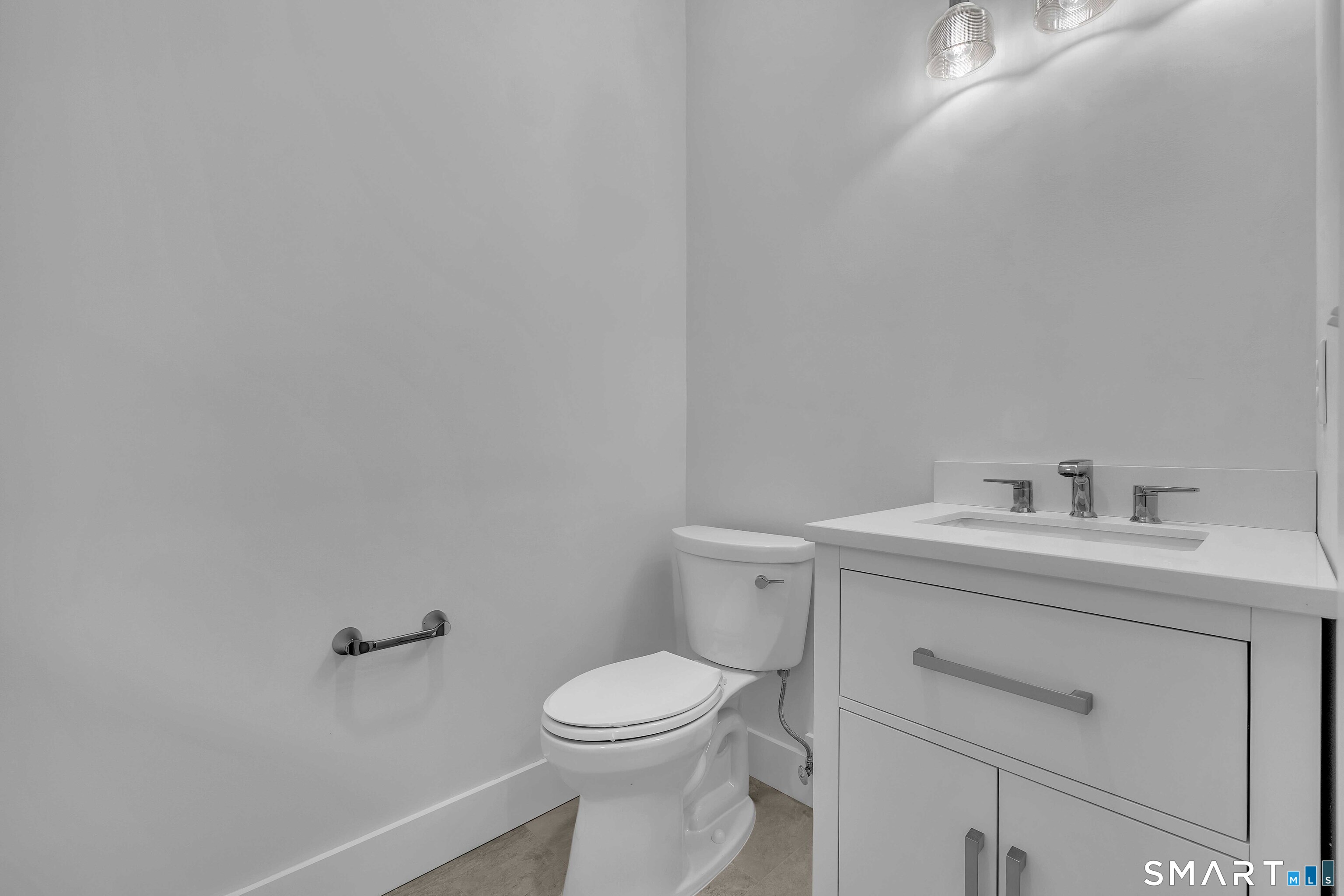138 Boston Post 17 Road Property Photo 6