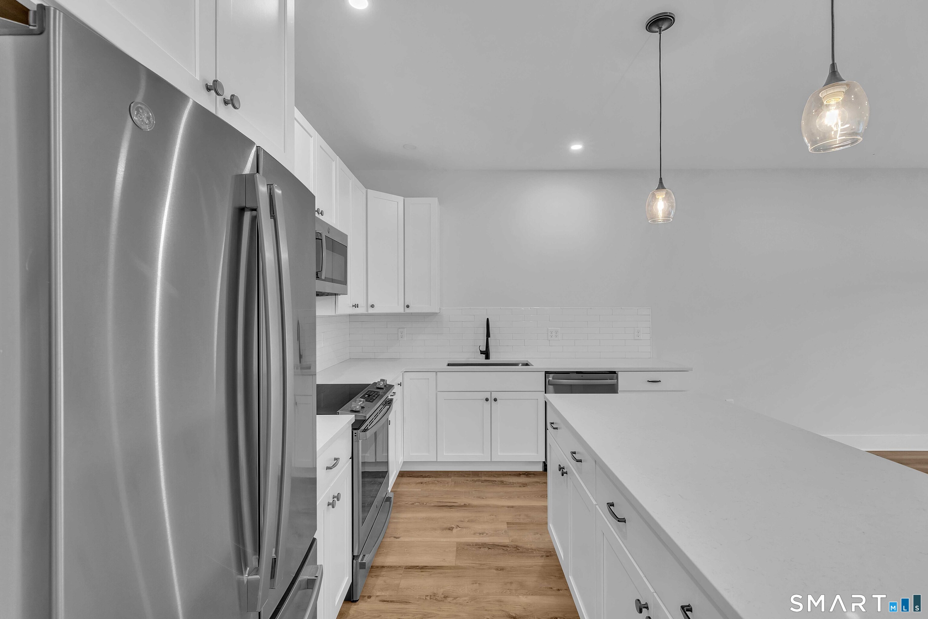 138 Boston Post 17 Road Property Photo 11