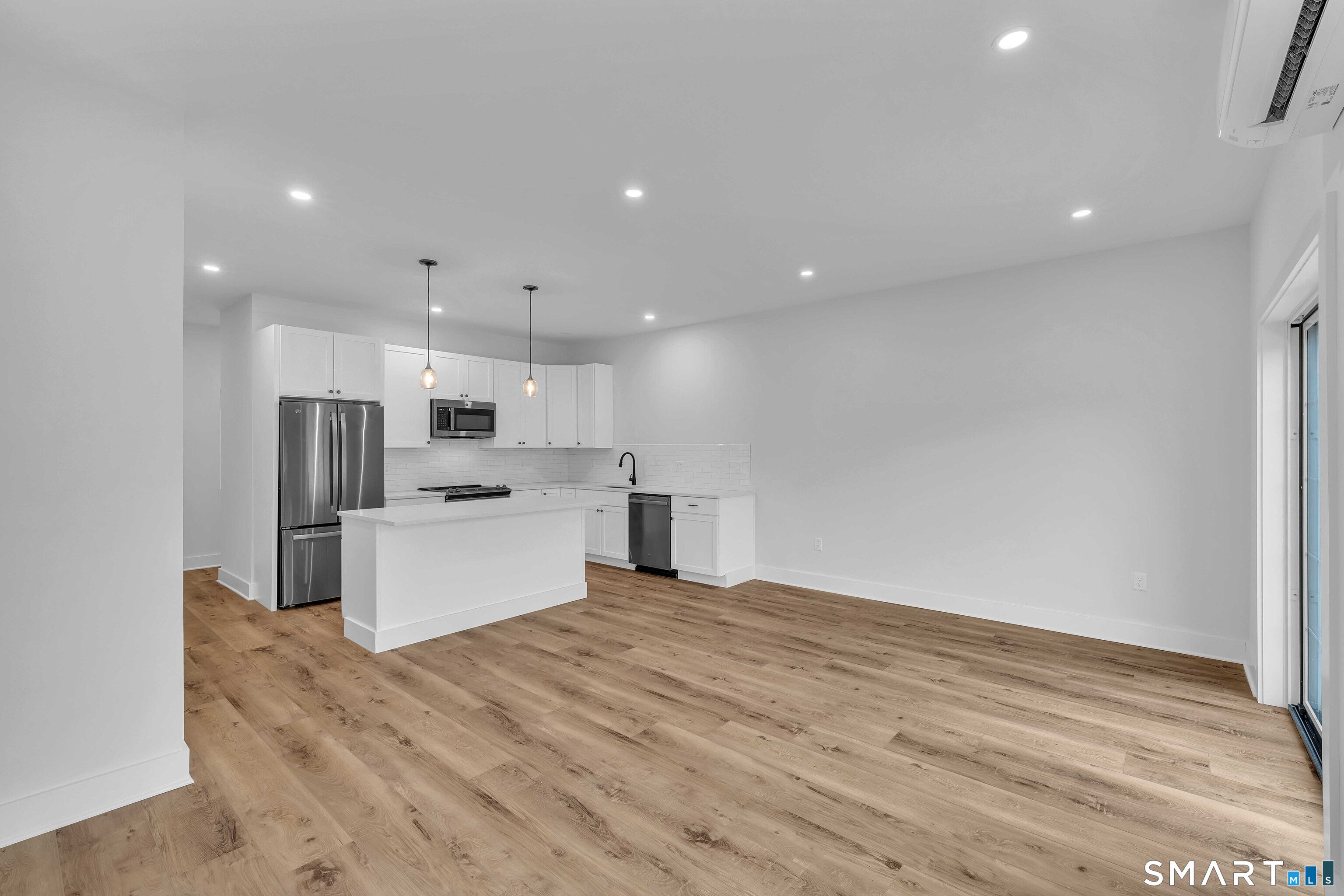 138 Boston Post 17 Road Property Photo 14
