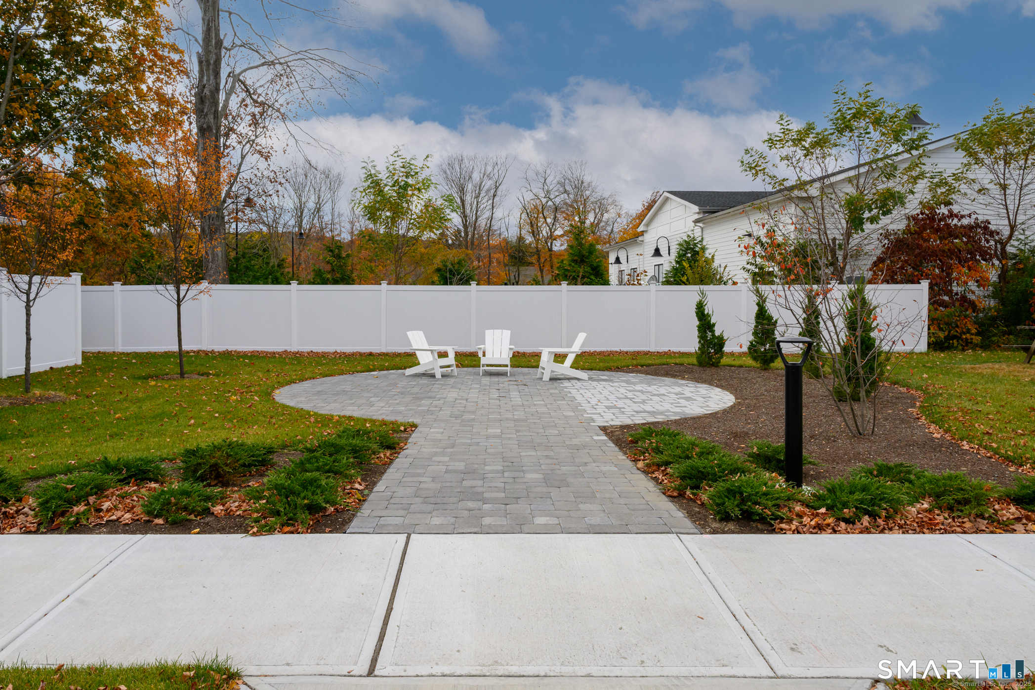 138 Boston Post 17 Road Property Photo 23