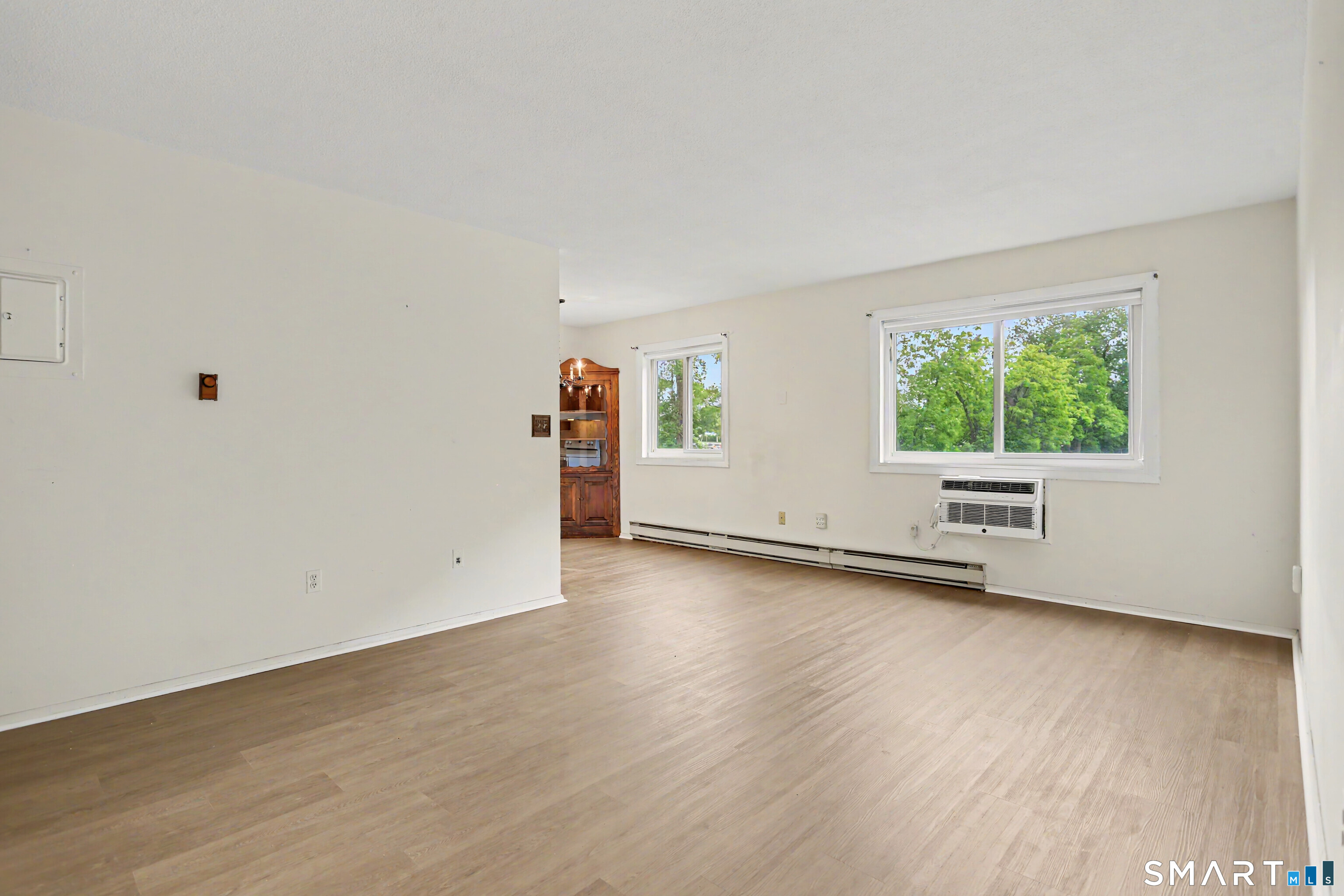 925 Longbrook 109 Avenue Property Photo 6