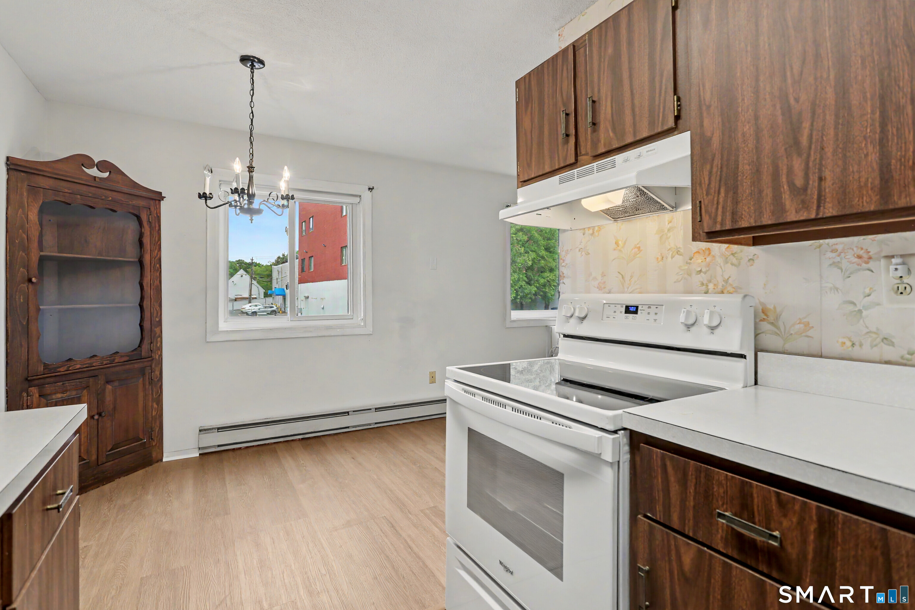 925 Longbrook 109 Avenue Property Photo 13
