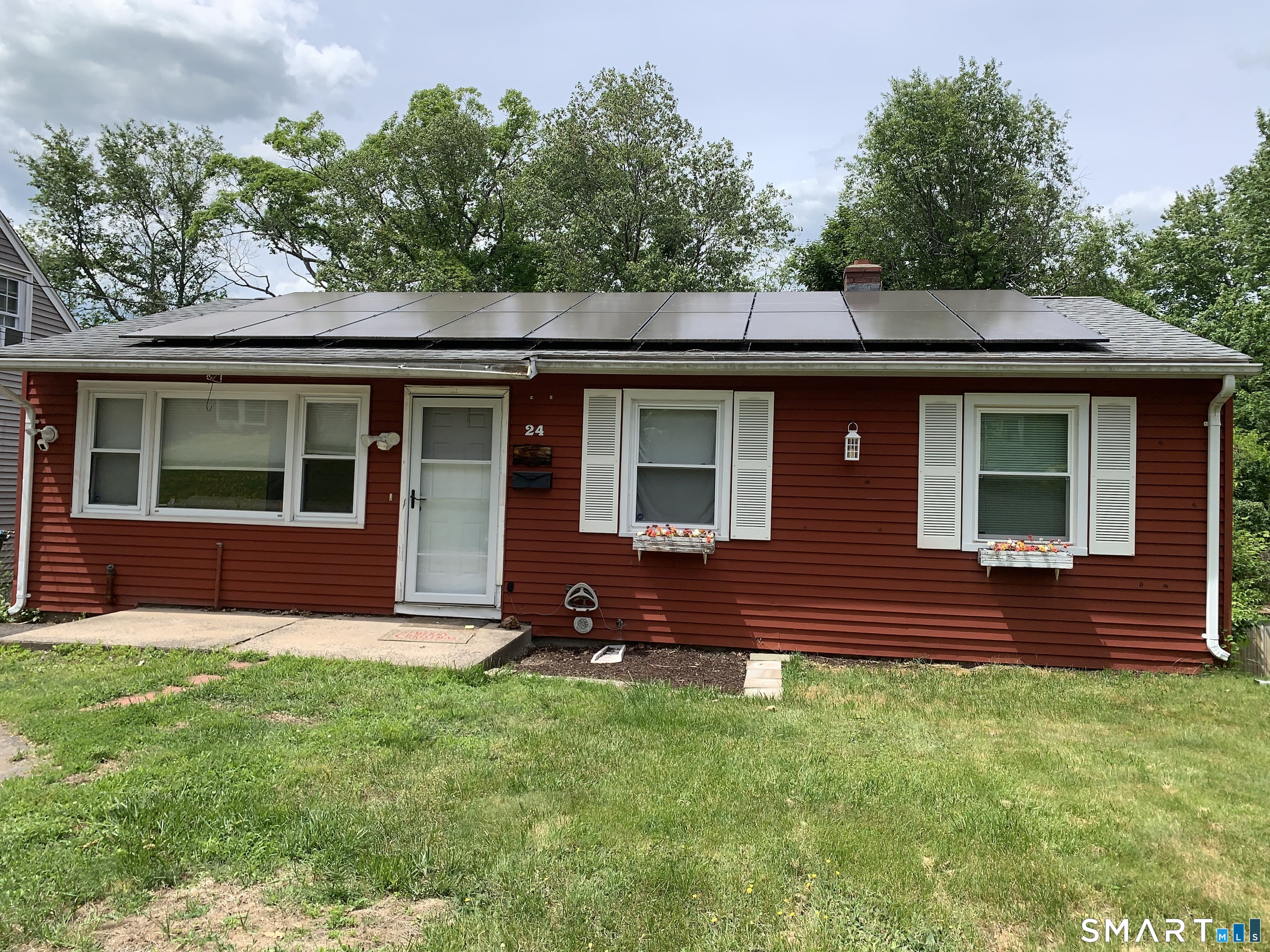 24 Sylvan Avenue Property Photo 1