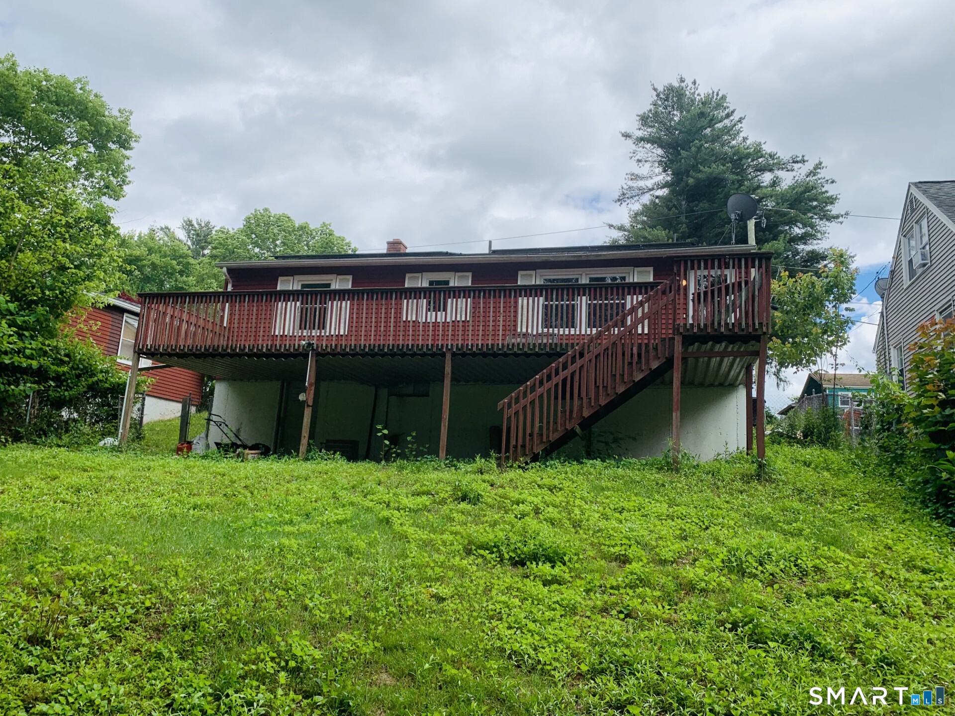 24 Sylvan Avenue Property Photo 2