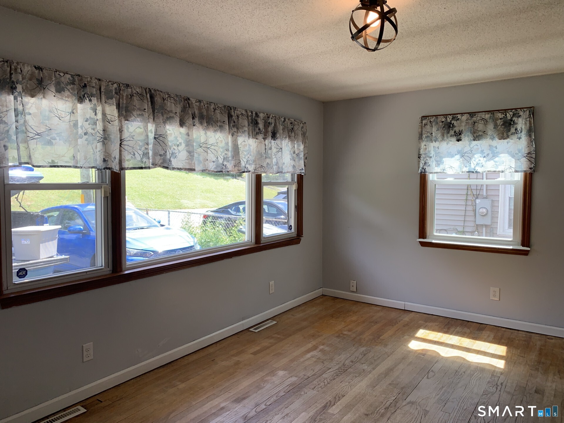 24 Sylvan Avenue Property Photo 4