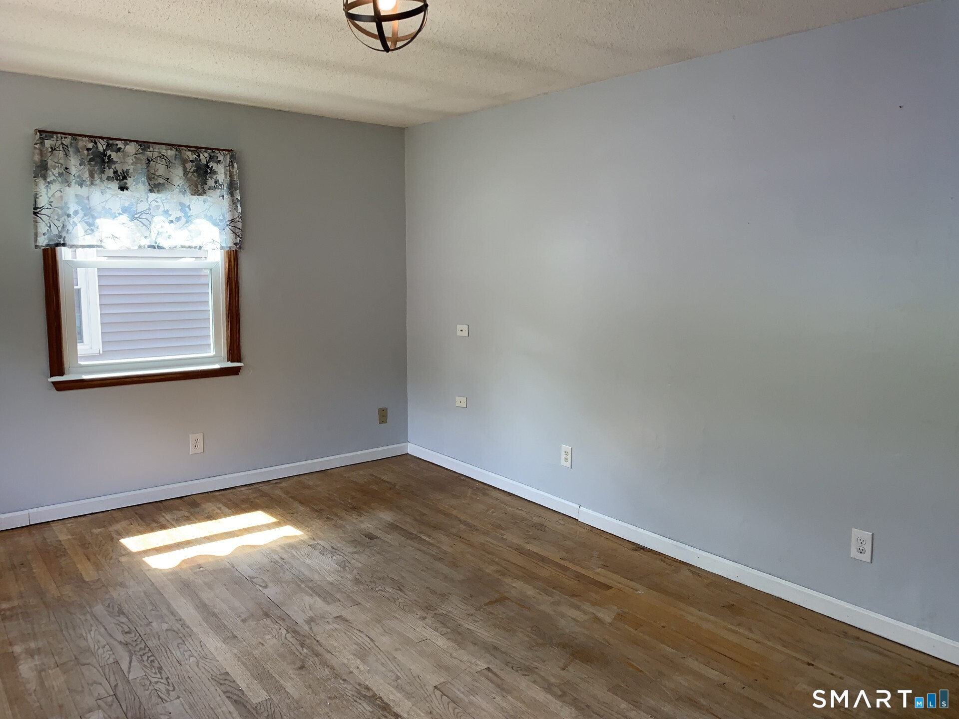 24 Sylvan Avenue Property Photo 5