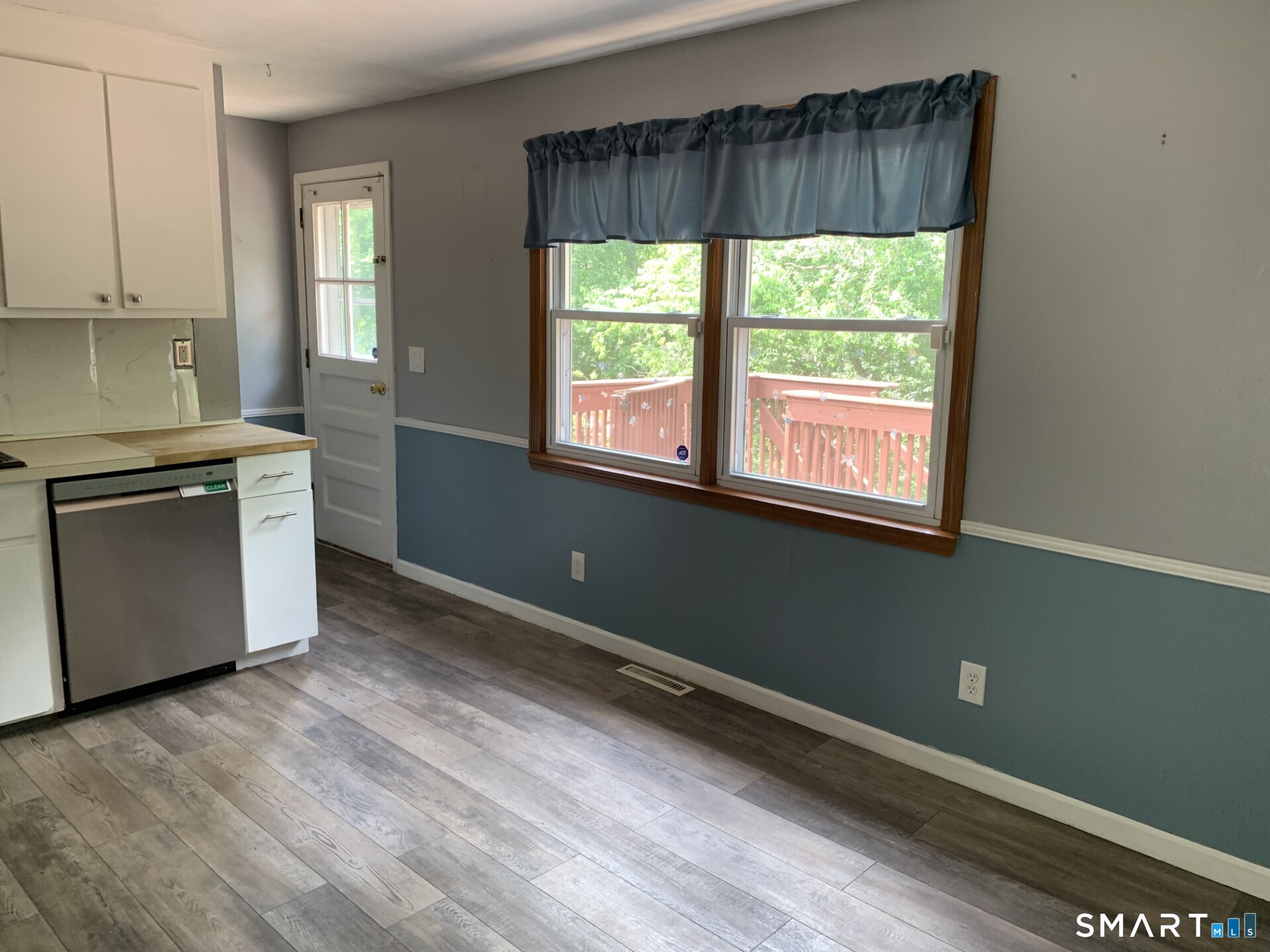 24 Sylvan Avenue Property Photo 9
