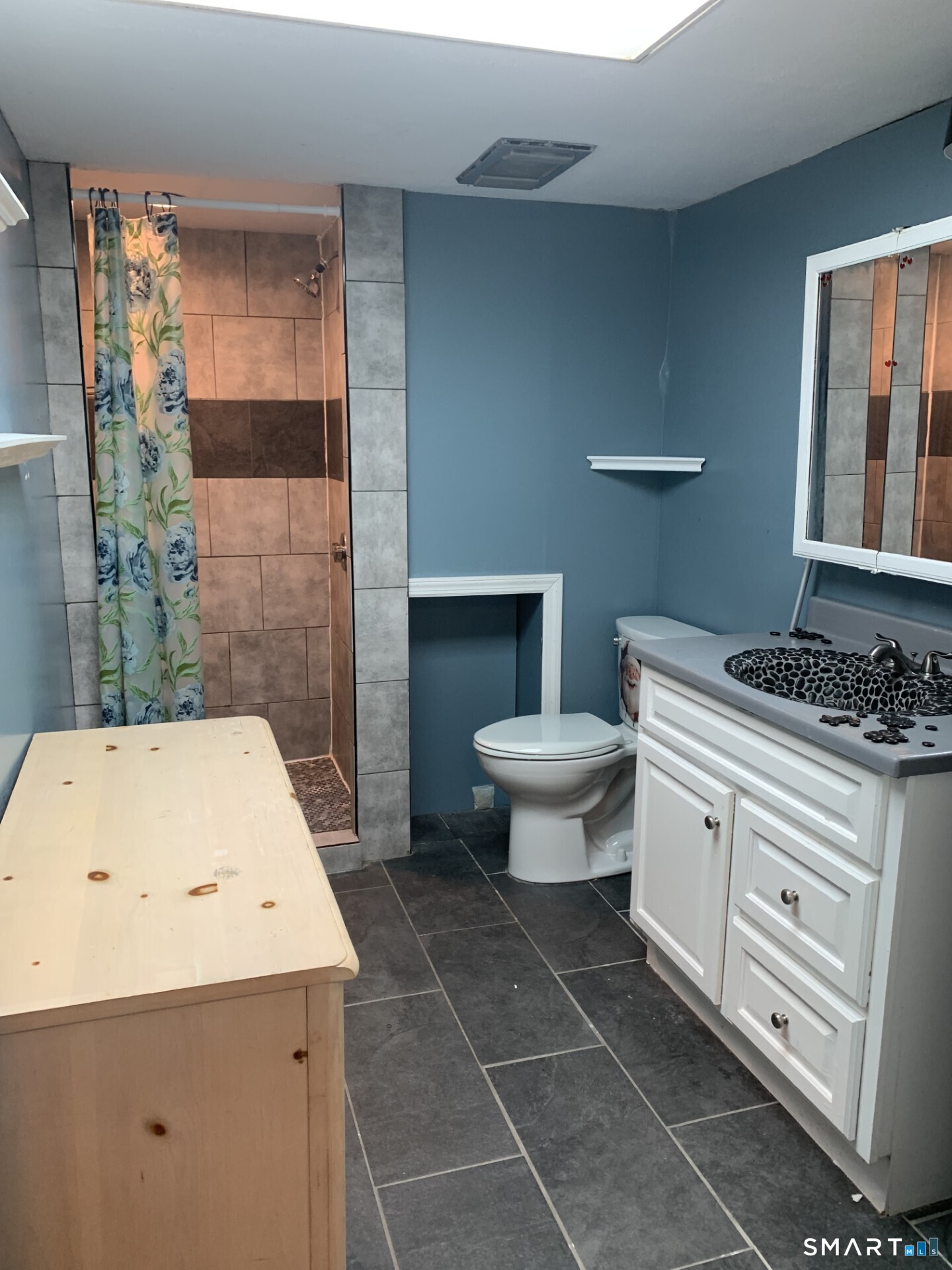 24 Sylvan Avenue Property Photo 21
