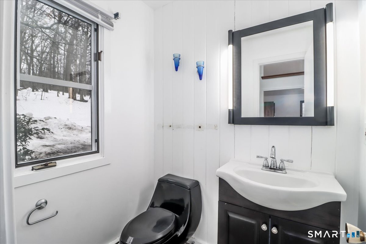 8 Pebble Lane Property Photo 19