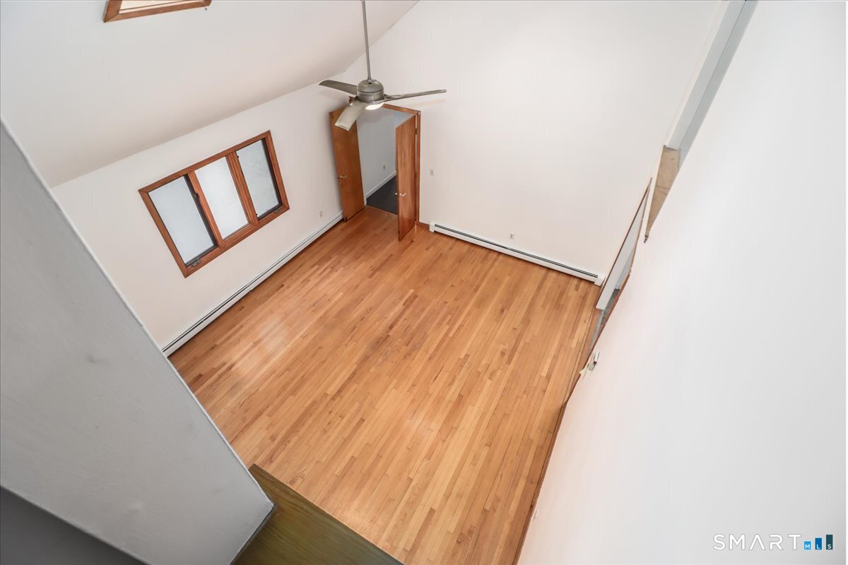 8 Pebble Lane Property Photo 21