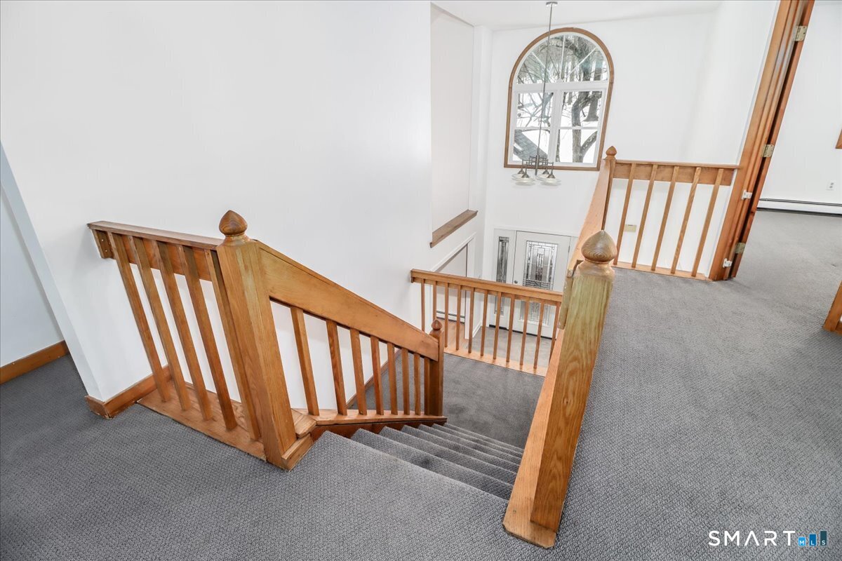 8 Pebble Lane Property Photo 24