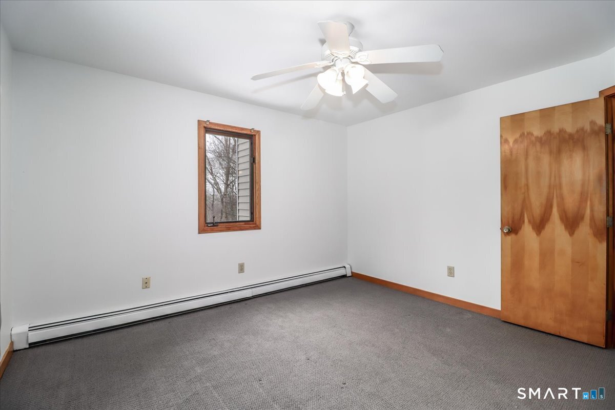 8 Pebble Lane Property Photo 26