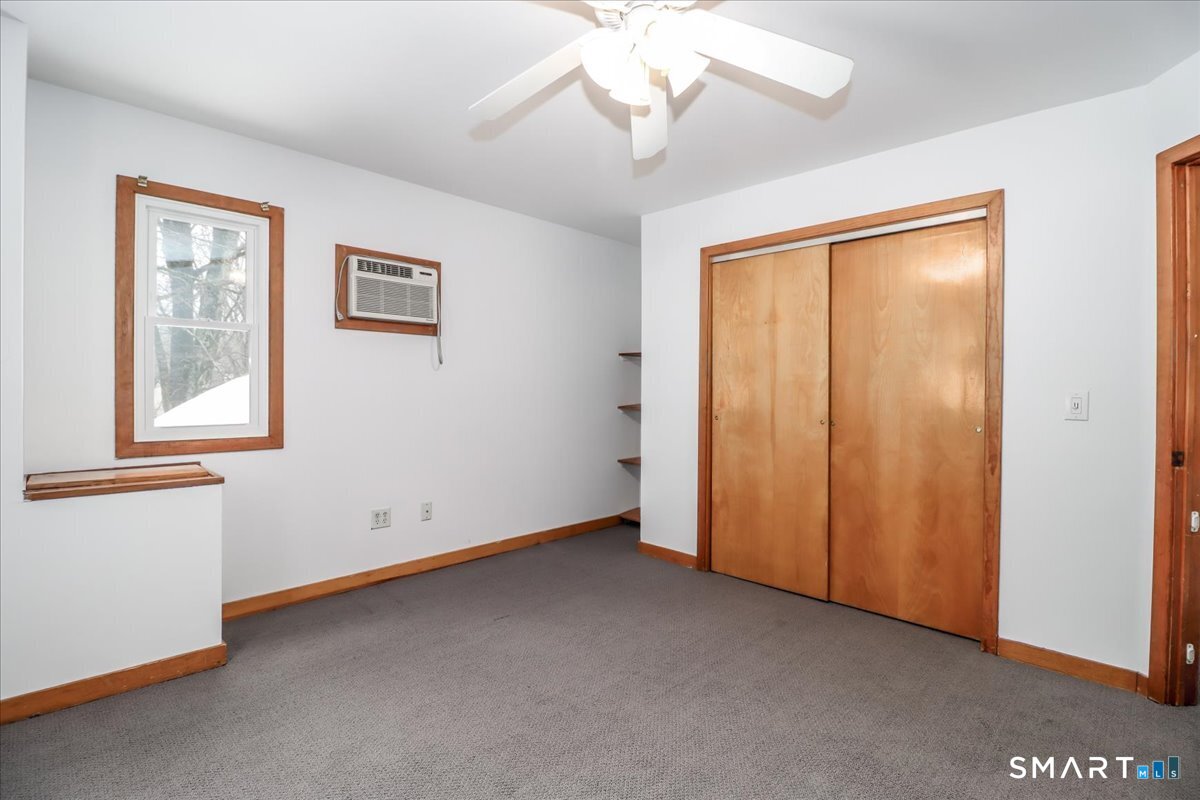 8 Pebble Lane Property Photo 29