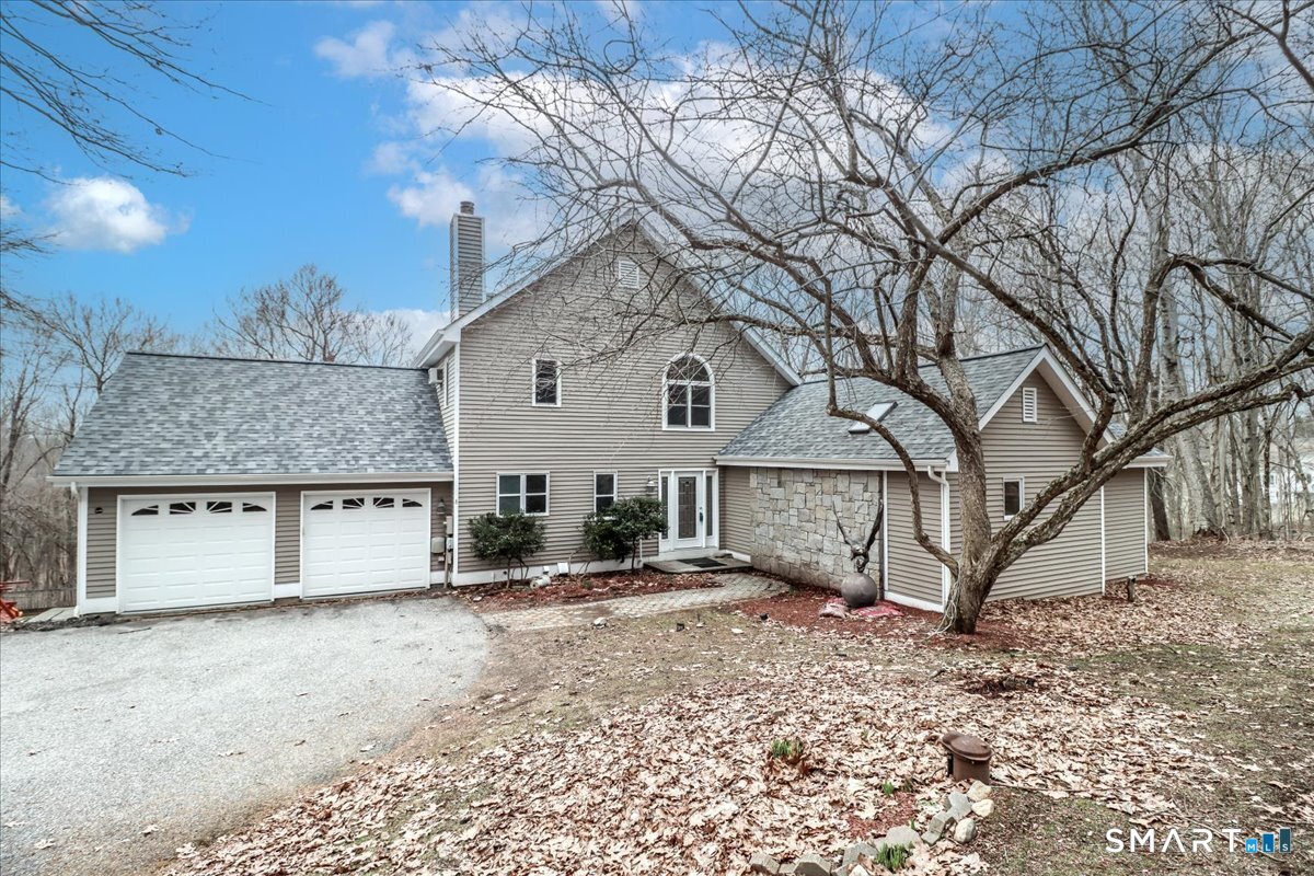 8 Pebble Lane Property Photo 36