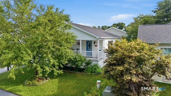 11 Cliff Road Property Photo 3