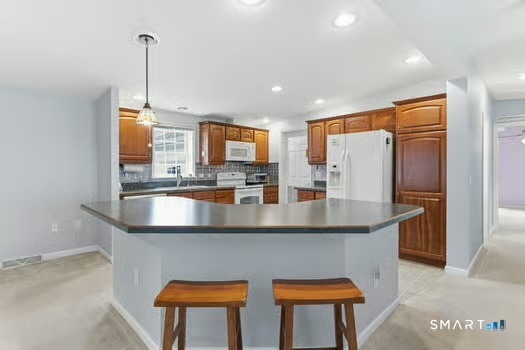 11 Cliff Road Property Photo 24
