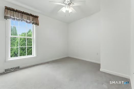 11 Cliff Road Property Photo 27